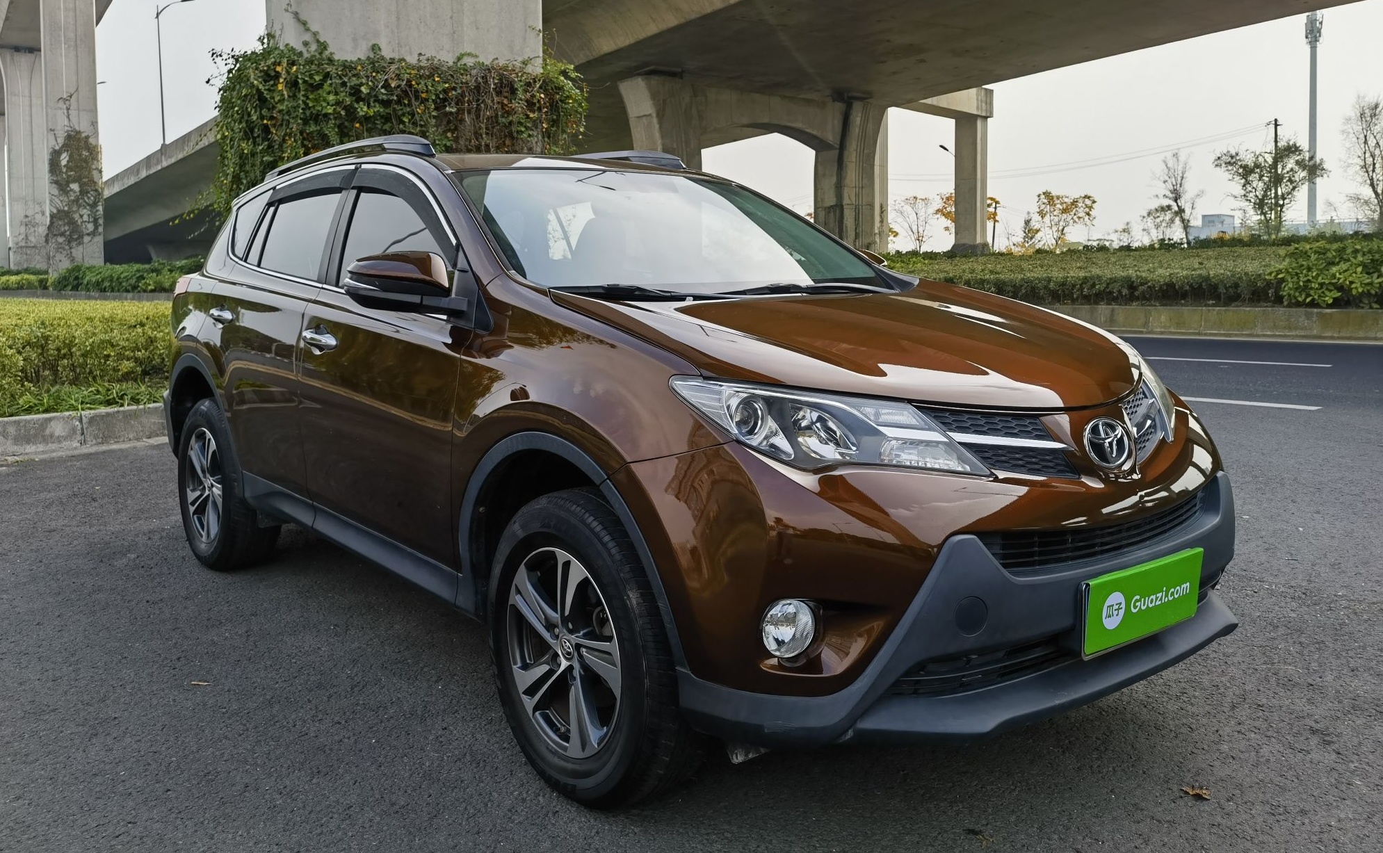 丰田 RAV4 2015款 2.0L CVT四驱新锐版