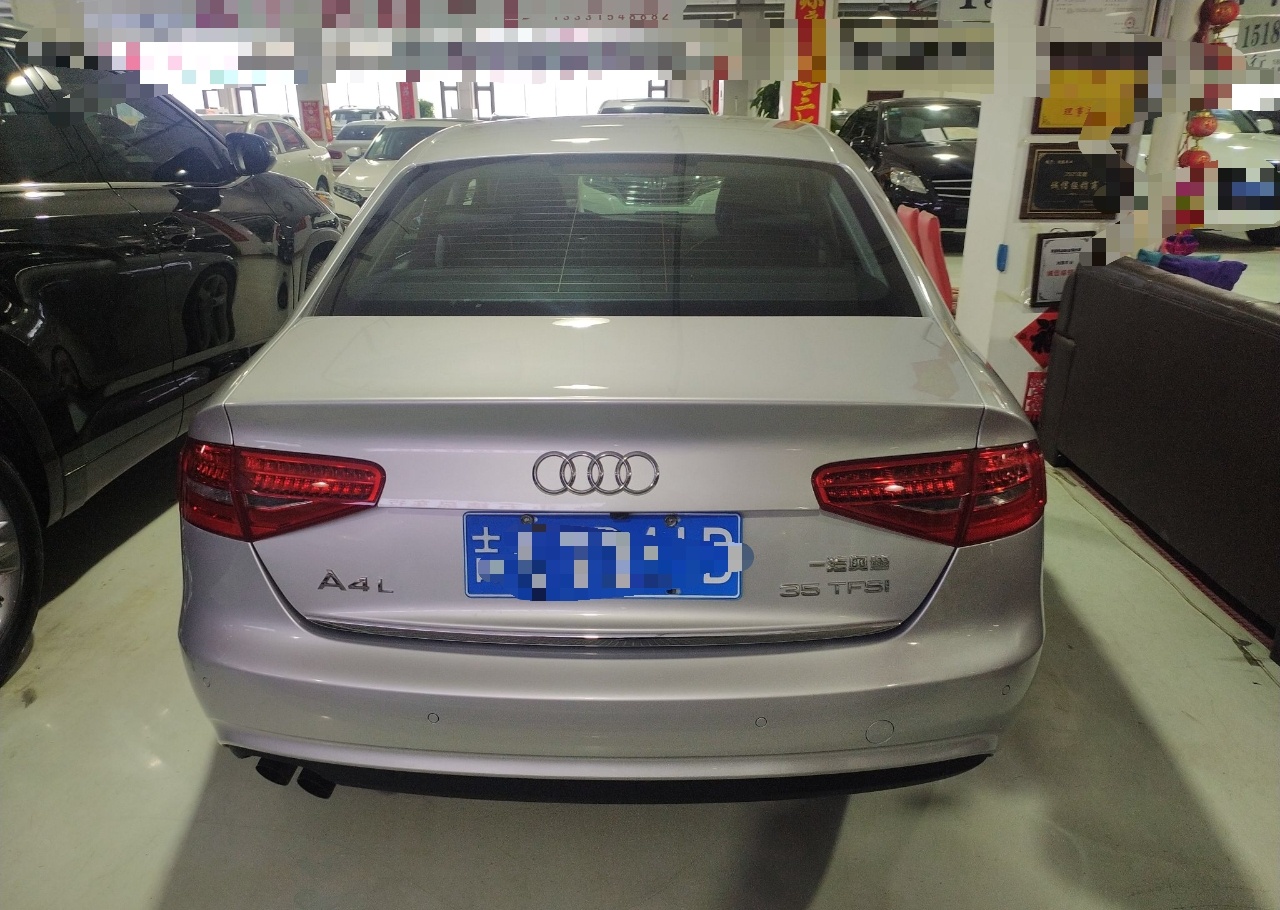 奥迪A4L 2013款 35 TFSI 自动标准型