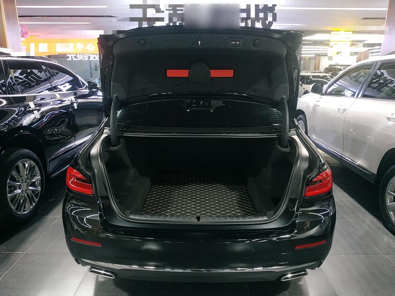 宝马5系 2021款 改款 530Li xDrive 豪华套装