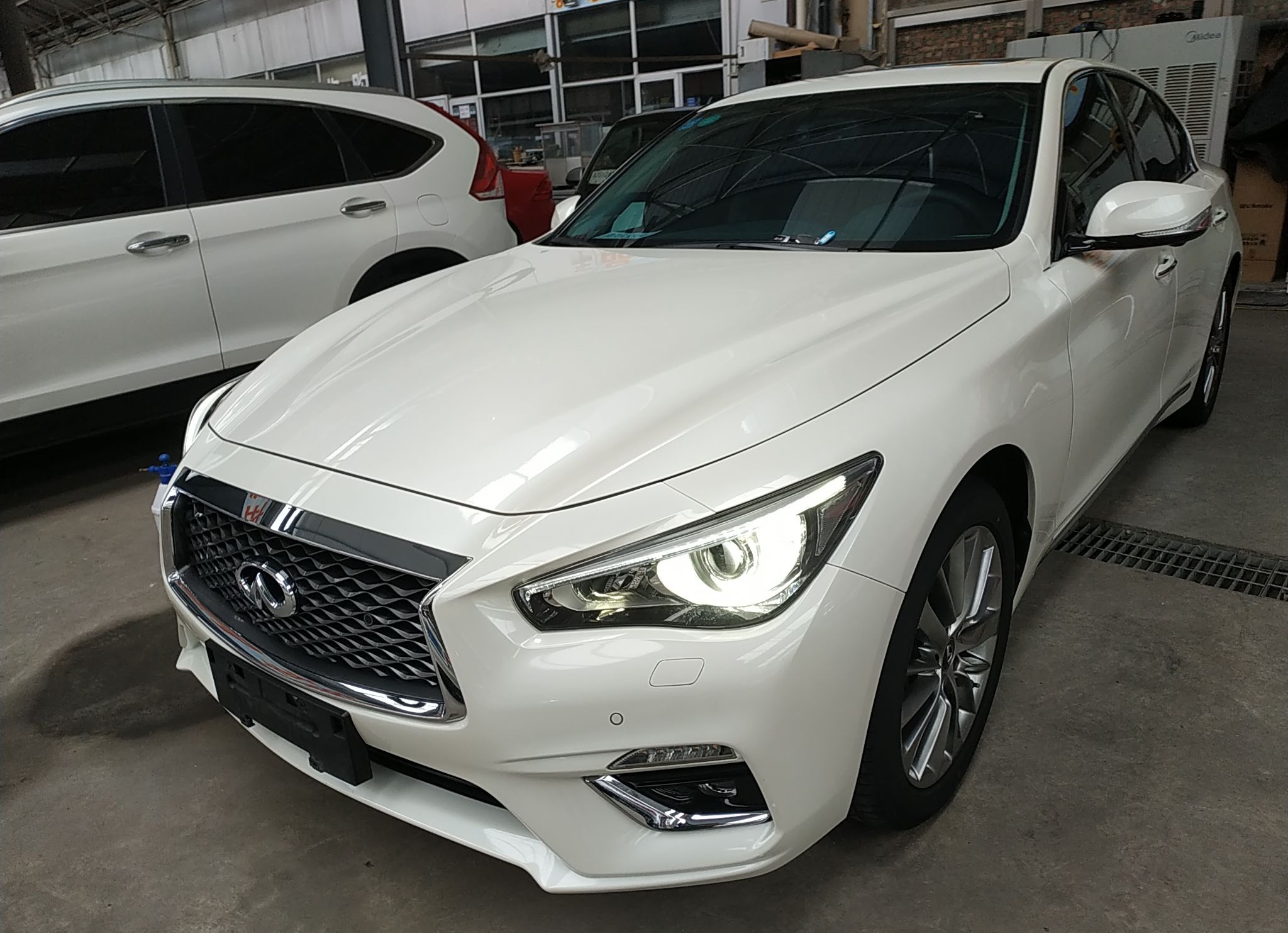 英菲尼迪Q50L 2018款 2.0T 进享版 国VI