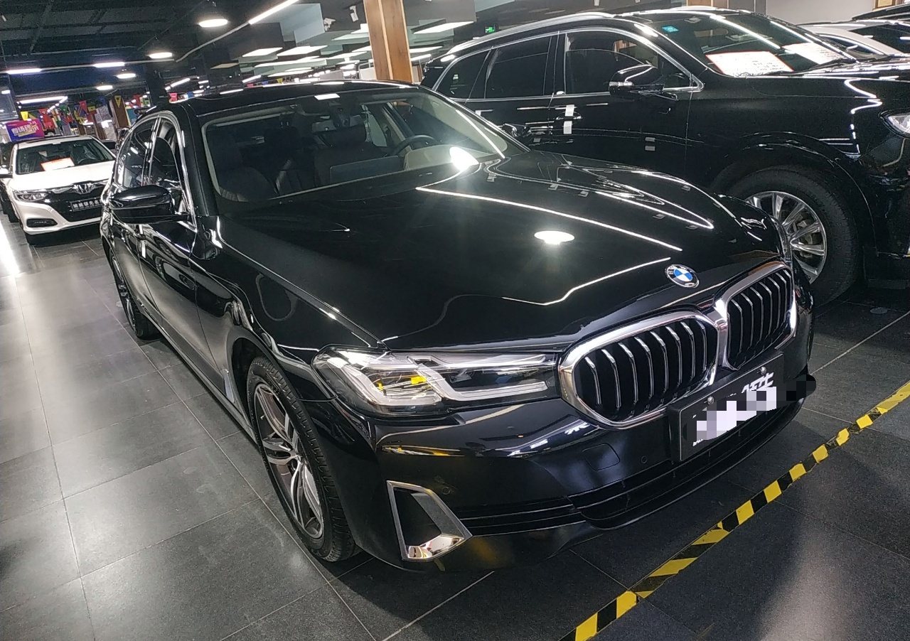 宝马5系 2021款 改款 530Li xDrive 豪华套装