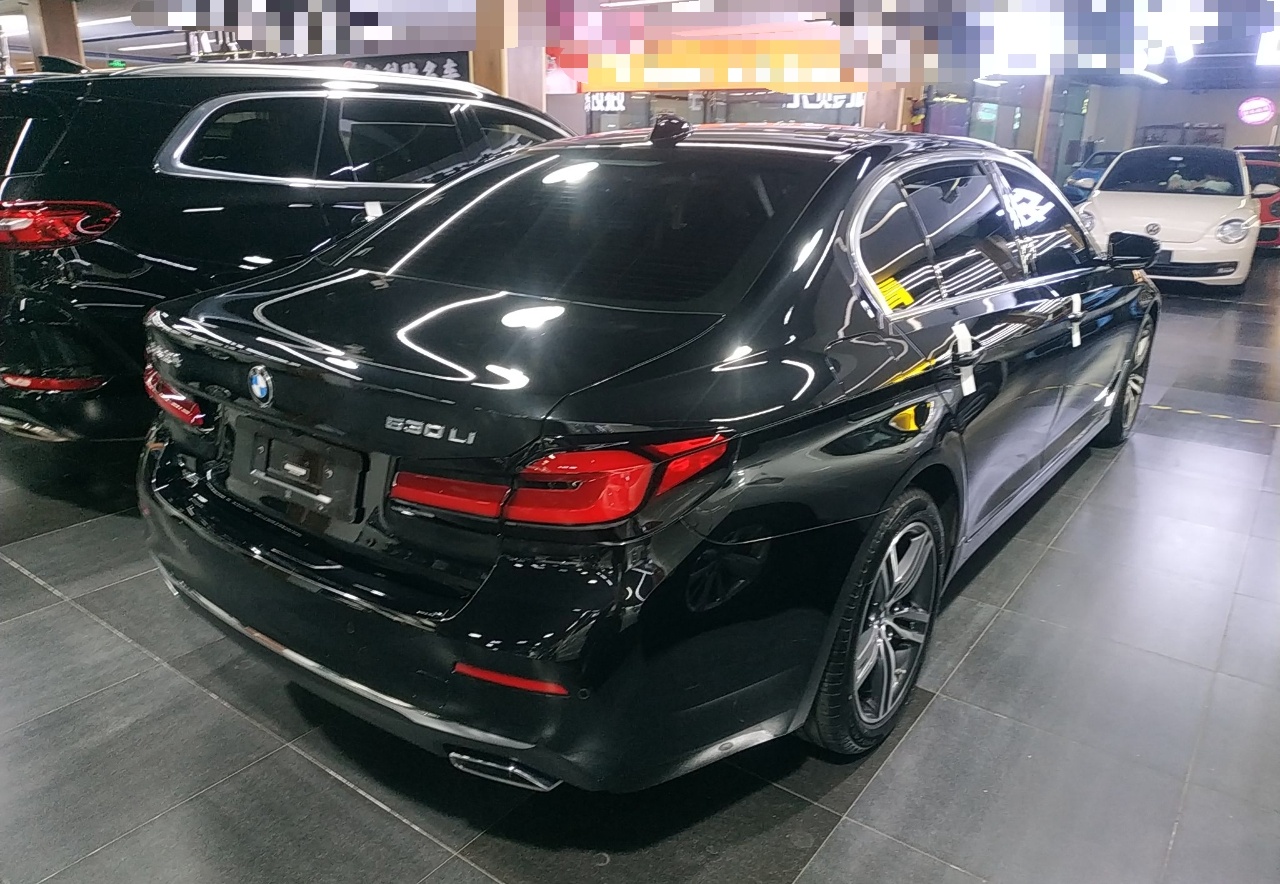 宝马5系 2021款 改款 530Li xDrive 豪华套装