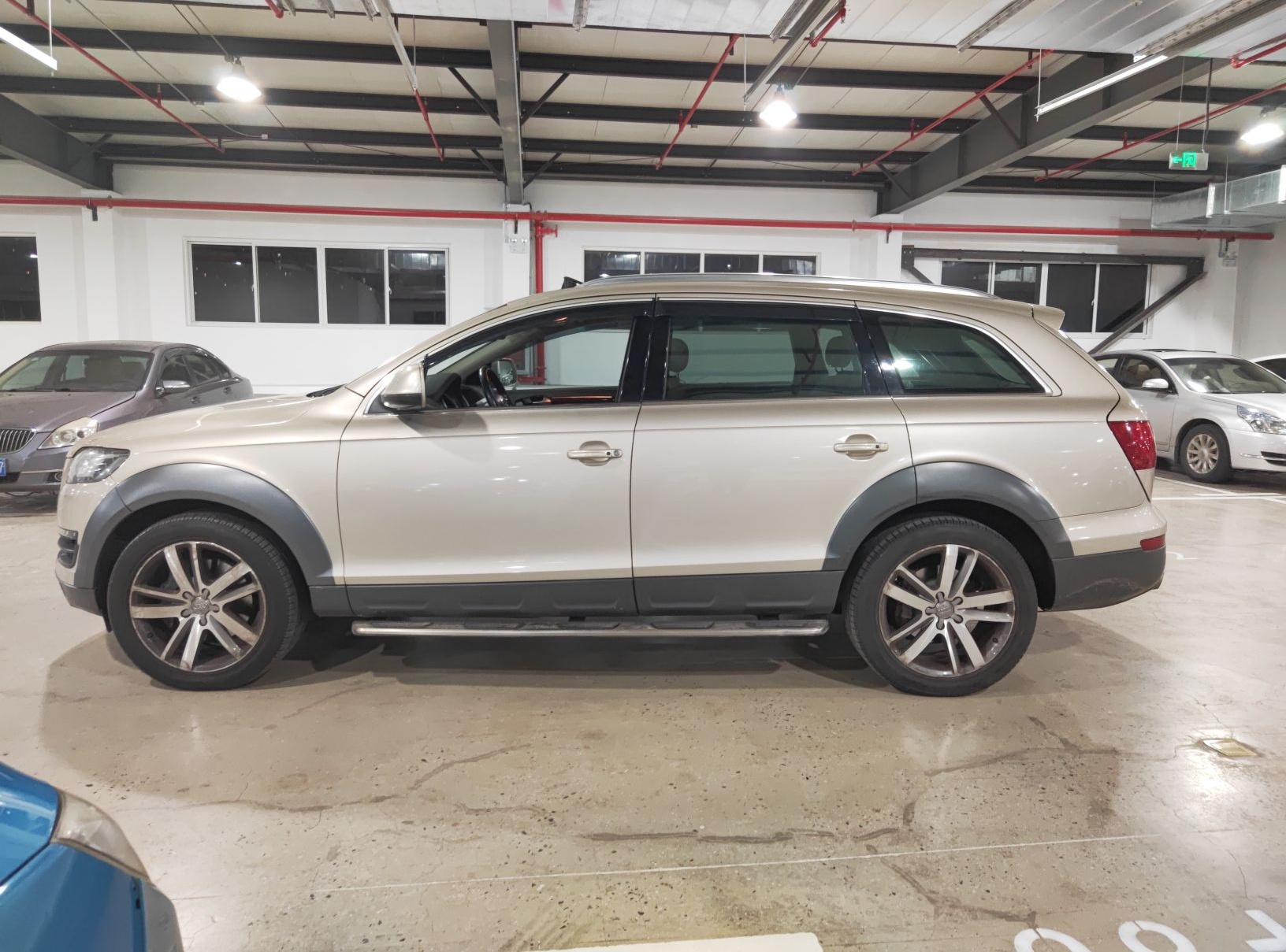 奥迪Q7 2011款 3.0 TFSI 舒适型(200kW)(进口)