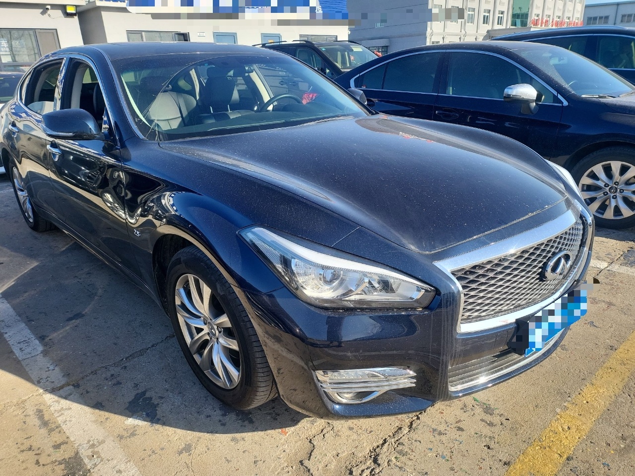 英菲尼迪Q70 2017款 Q70L 2.5L 精英版(进口)