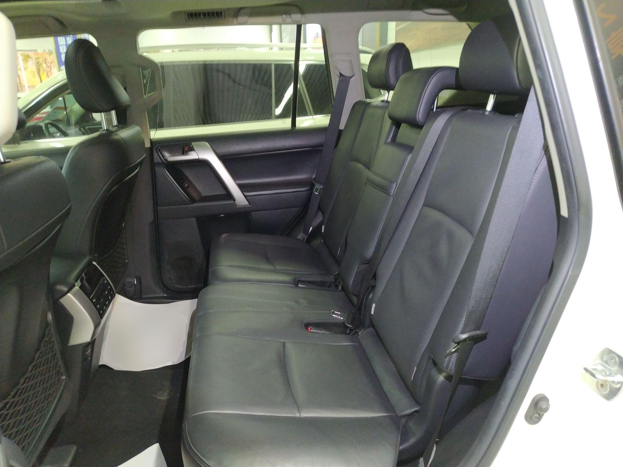 丰田 普拉多 2018款 3.5L 自动TX-L后挂备胎