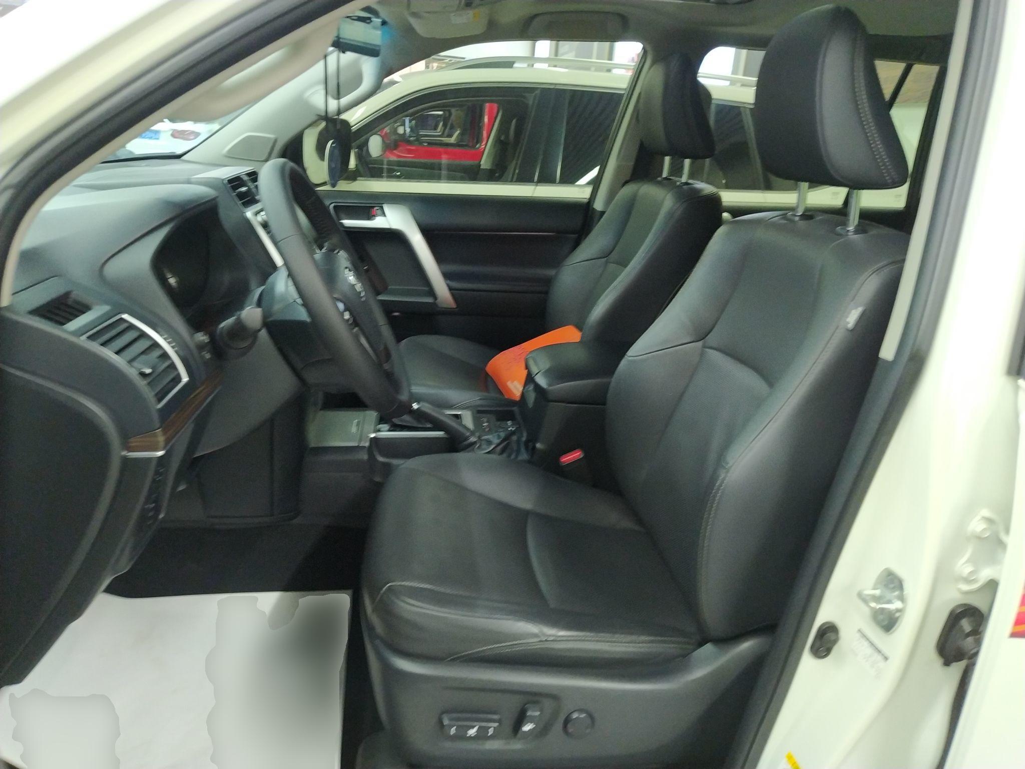 丰田 普拉多 2018款 3.5L 自动TX-L后挂备胎