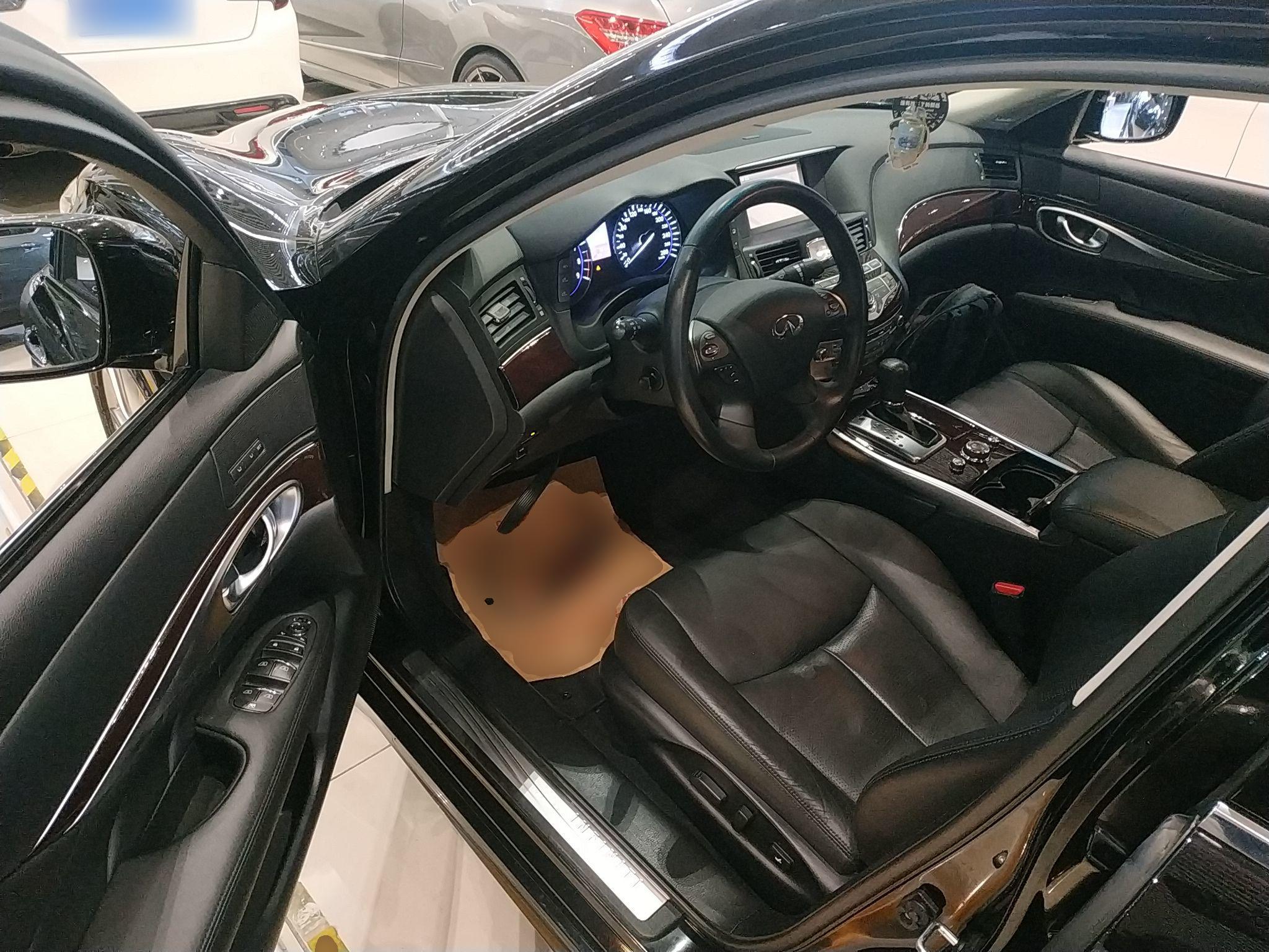 英菲尼迪Q70L 2013款 Q70L 2.5L 舒适版(进口)