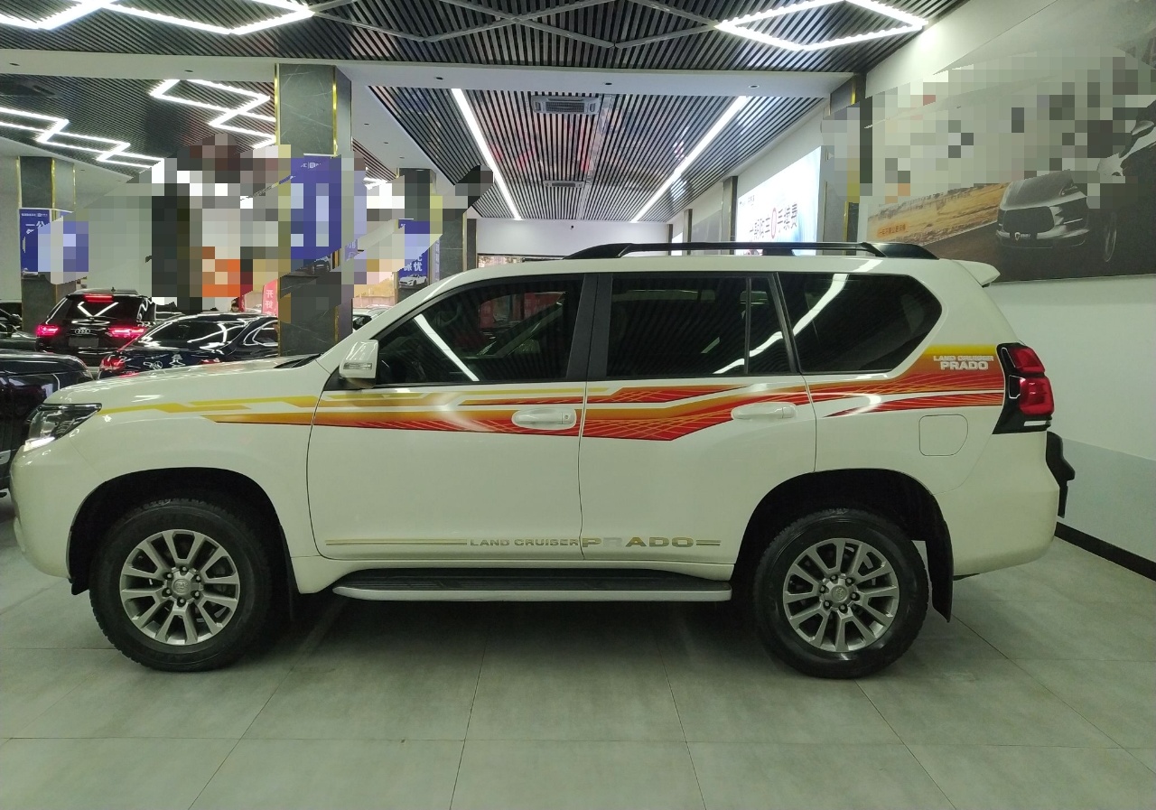 丰田 普拉多 2018款 3.5L 自动TX-L后挂备胎