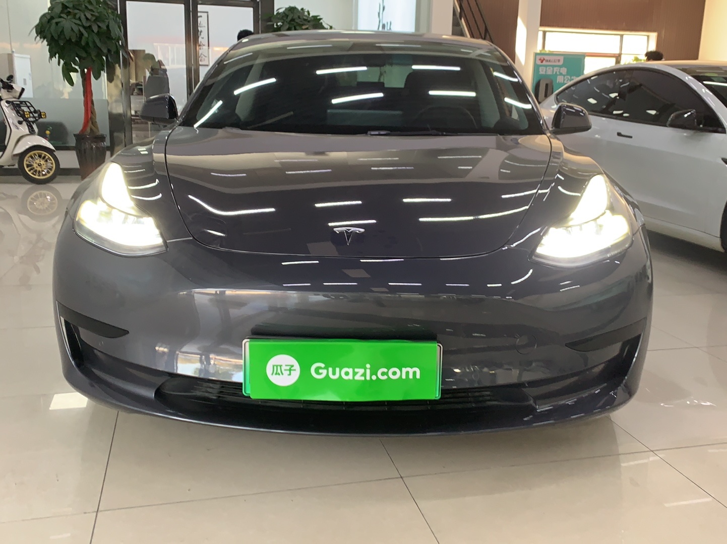 特斯拉 Model 3 2022款 后轮驱动版