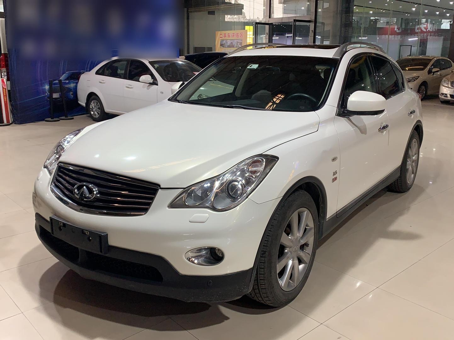 英菲尼迪QX50 2013款 2.5L 两驱优雅版(进口)