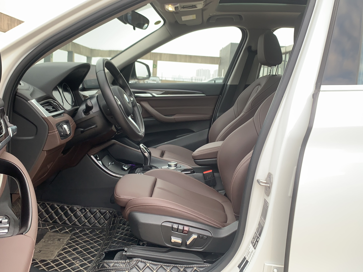 宝马X1 2021款 改款 xDrive25Li 尊享型