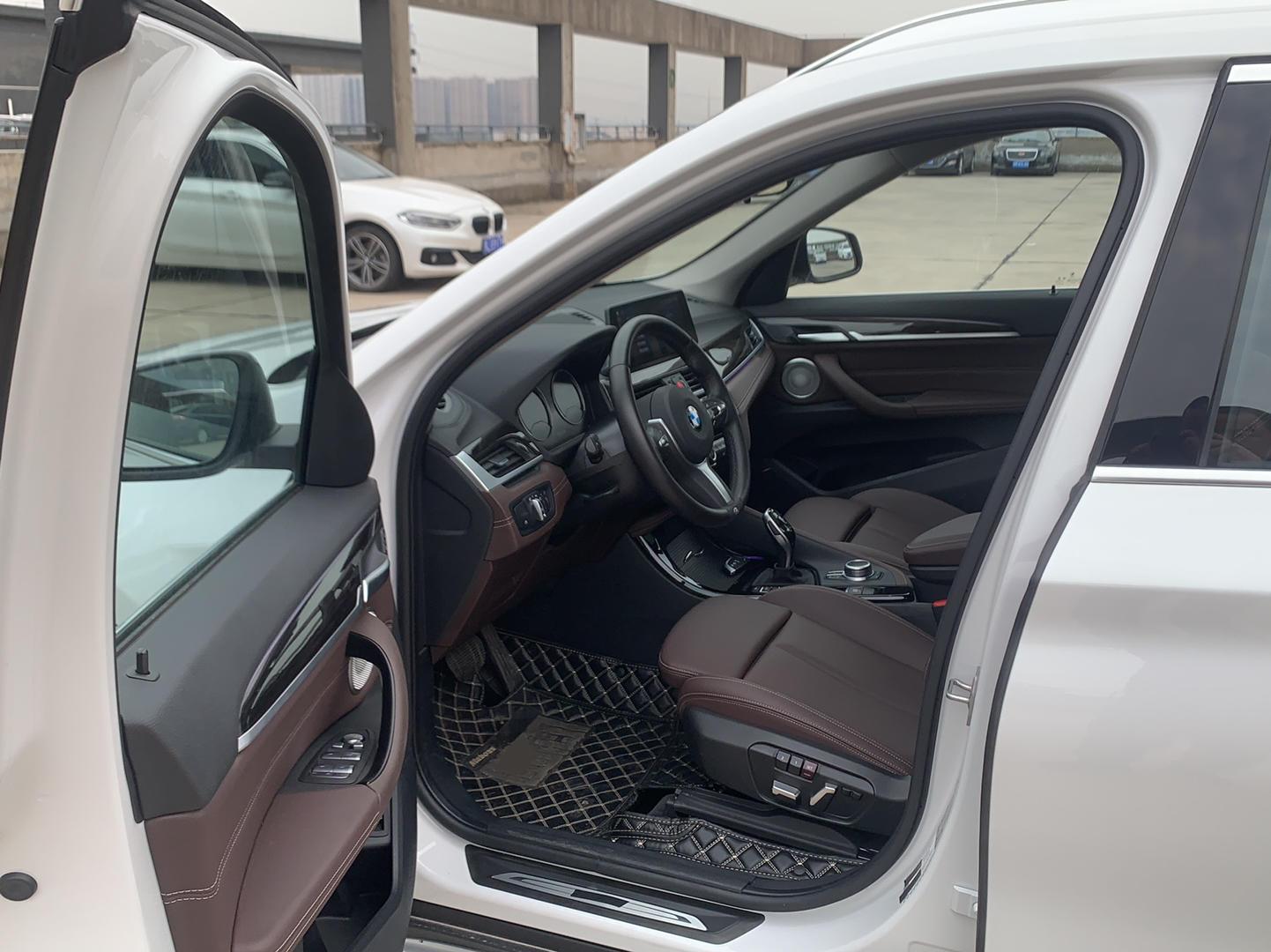 宝马X1 2021款 改款 xDrive25Li 尊享型