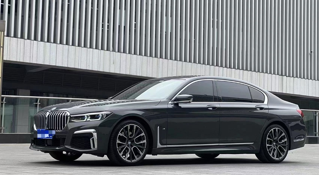 宝马7系 2019款 改款 740Li xDrive 行政型 M运动套装(进口)