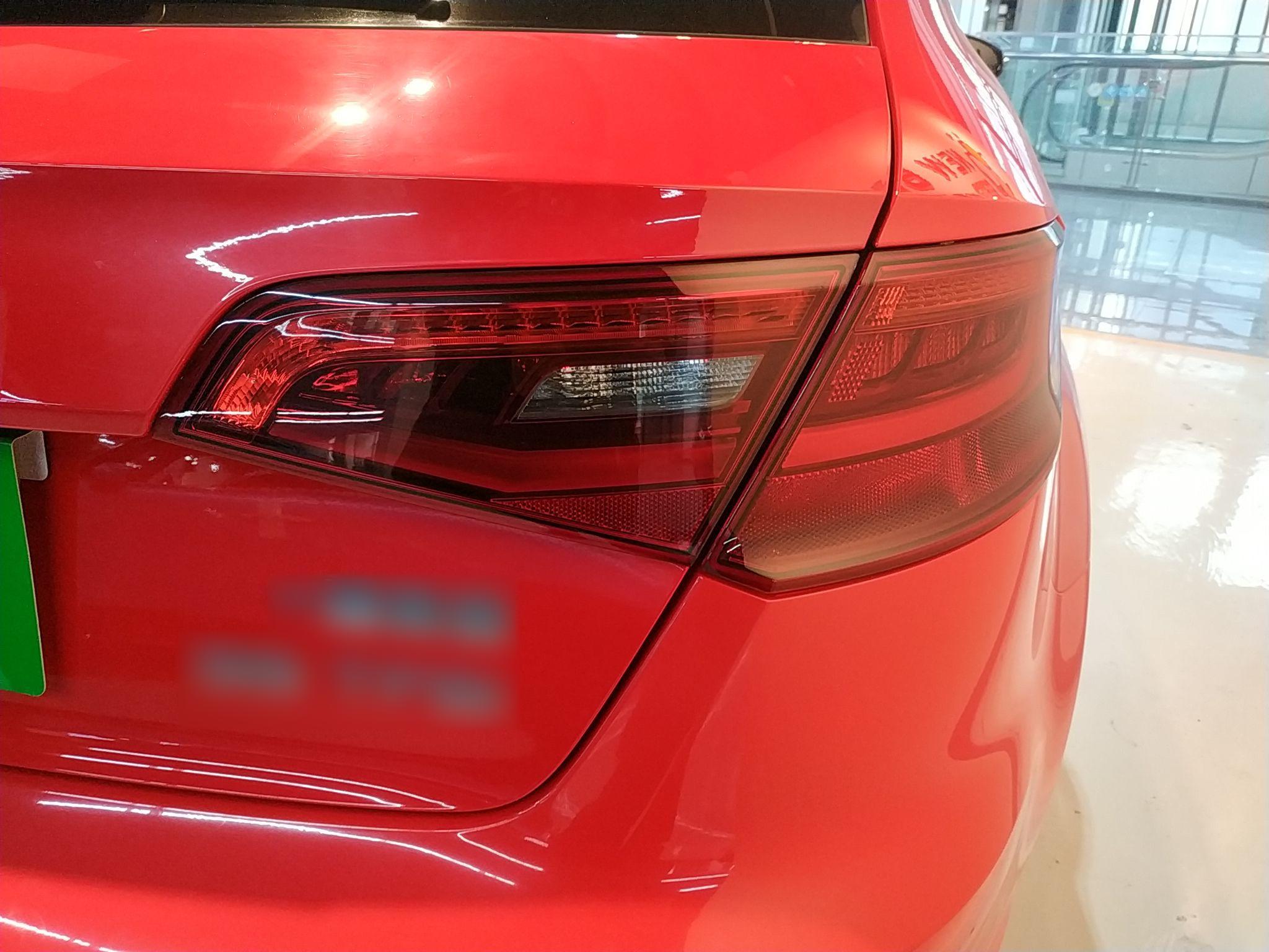 奥迪A3 2015款 Sportback 35 TFSI 百万纪念舒享型