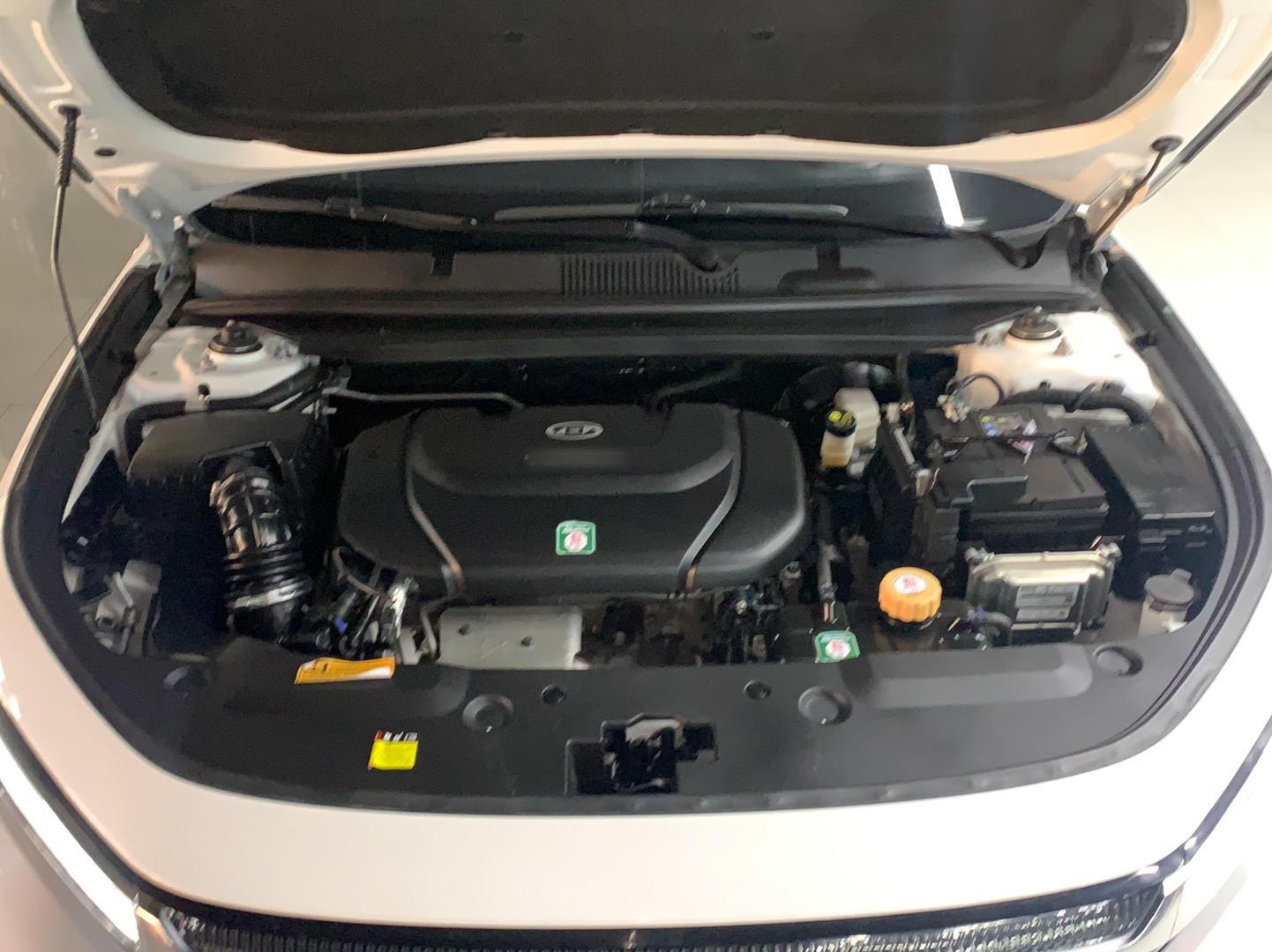 新宝骏 宝骏RC-5 2020款 RC-5W 1.5T CVT智耀豪华型