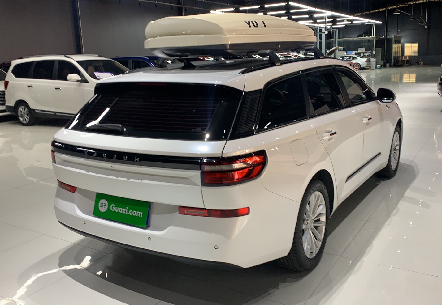 新宝骏 宝骏RC-5 2020款 RC-5W 1.5T CVT智耀豪华型