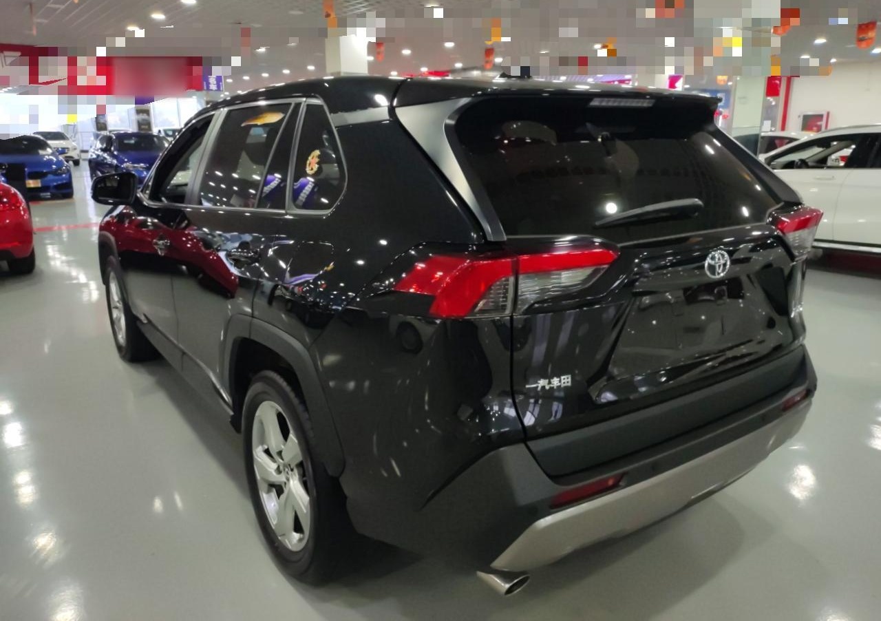 丰田 RAV4 2020款 2.0L CVT两驱风尚版