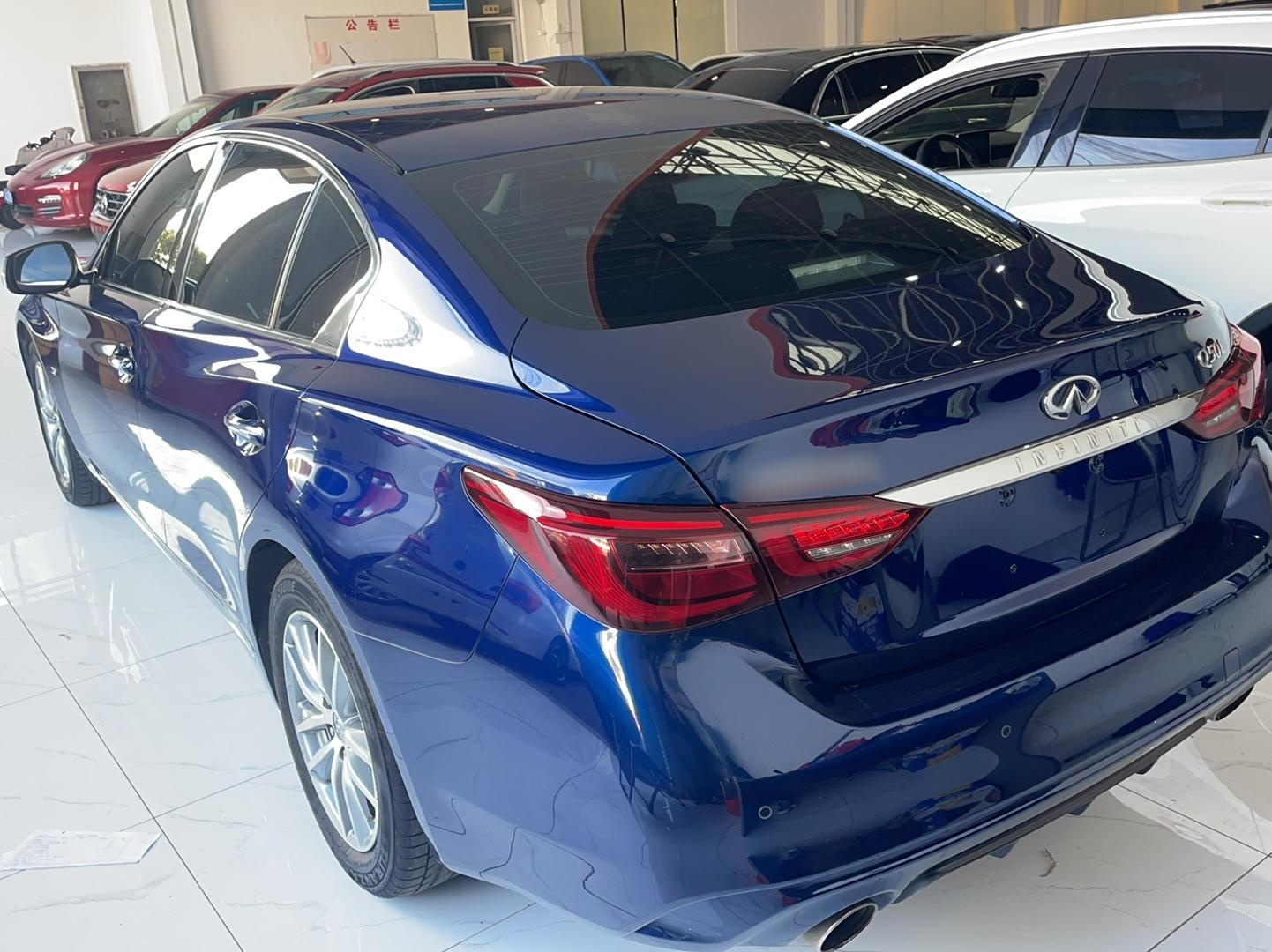 英菲尼迪Q50L 2018款 2.0T 舒适版 国V