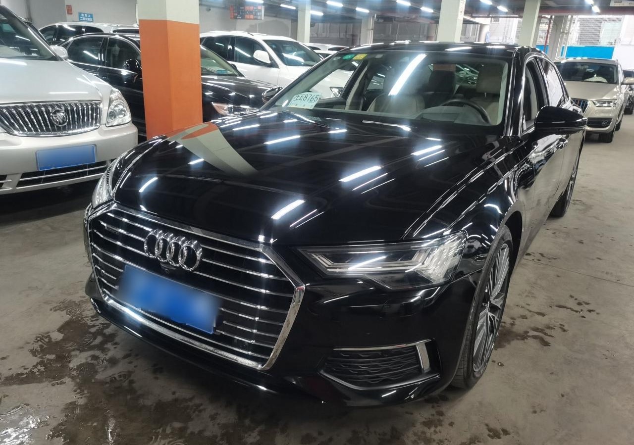 奥迪A6L 2019款 55 TFSI quattro 旗舰致雅型