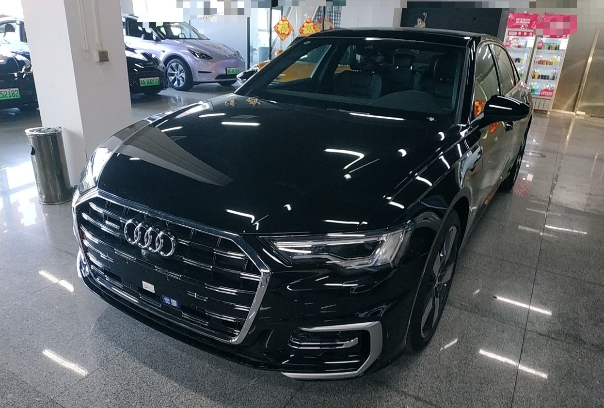 奥迪A6L 2022款 改款 45 TFSI quattro 臻选动感型