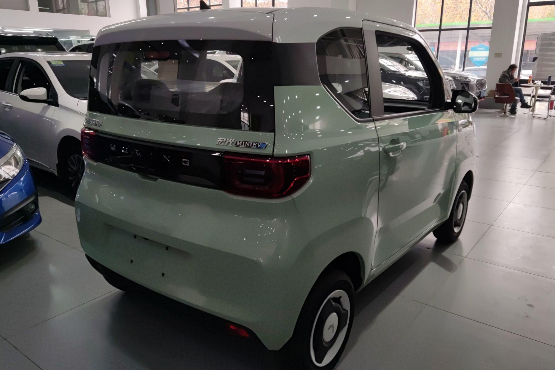 五菱汽车 宏光MINI EV 2022款 马卡龙时尚款 磷酸铁锂