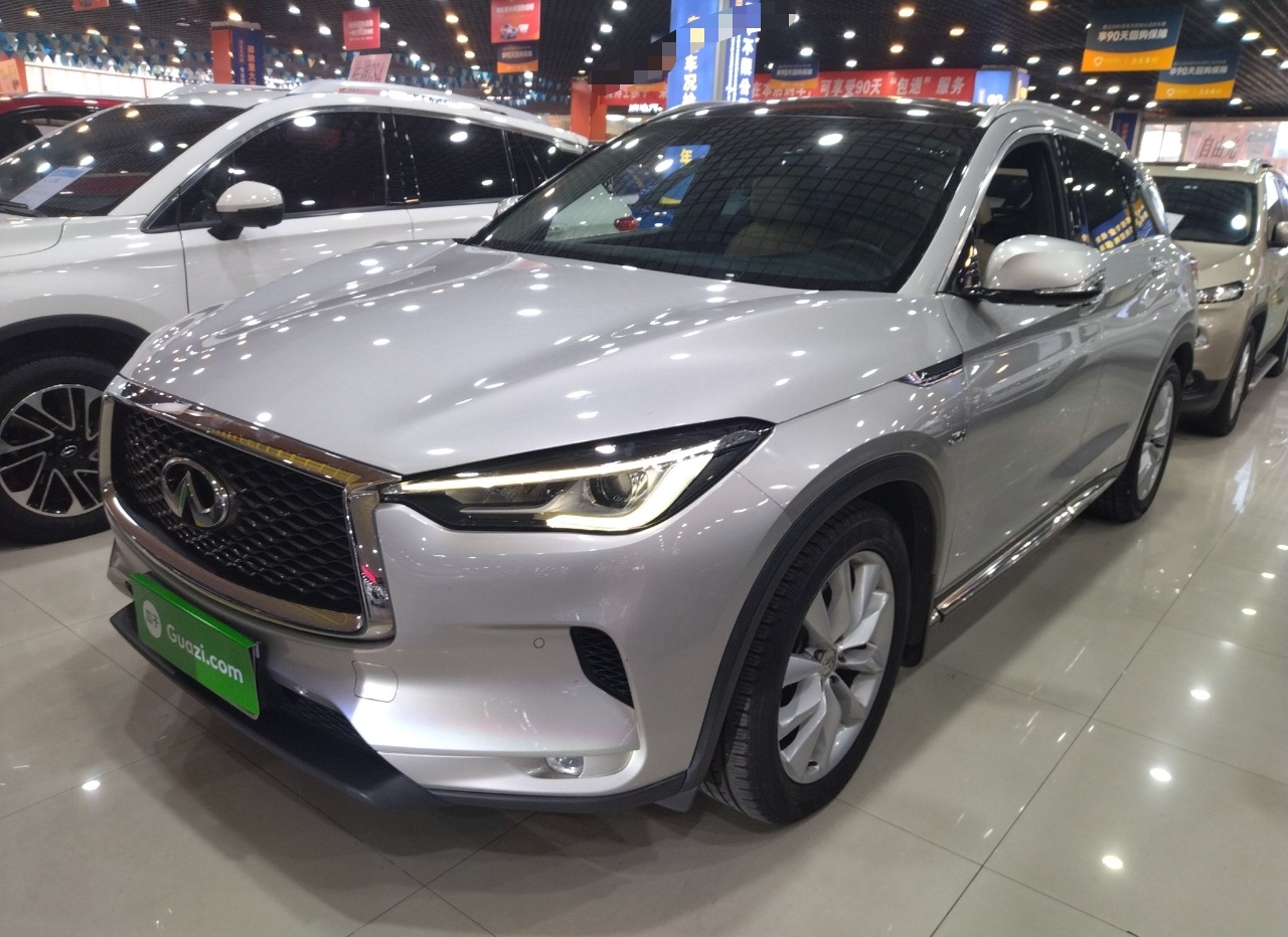 英菲尼迪QX50 2018款 2.0T 四驱菁英版