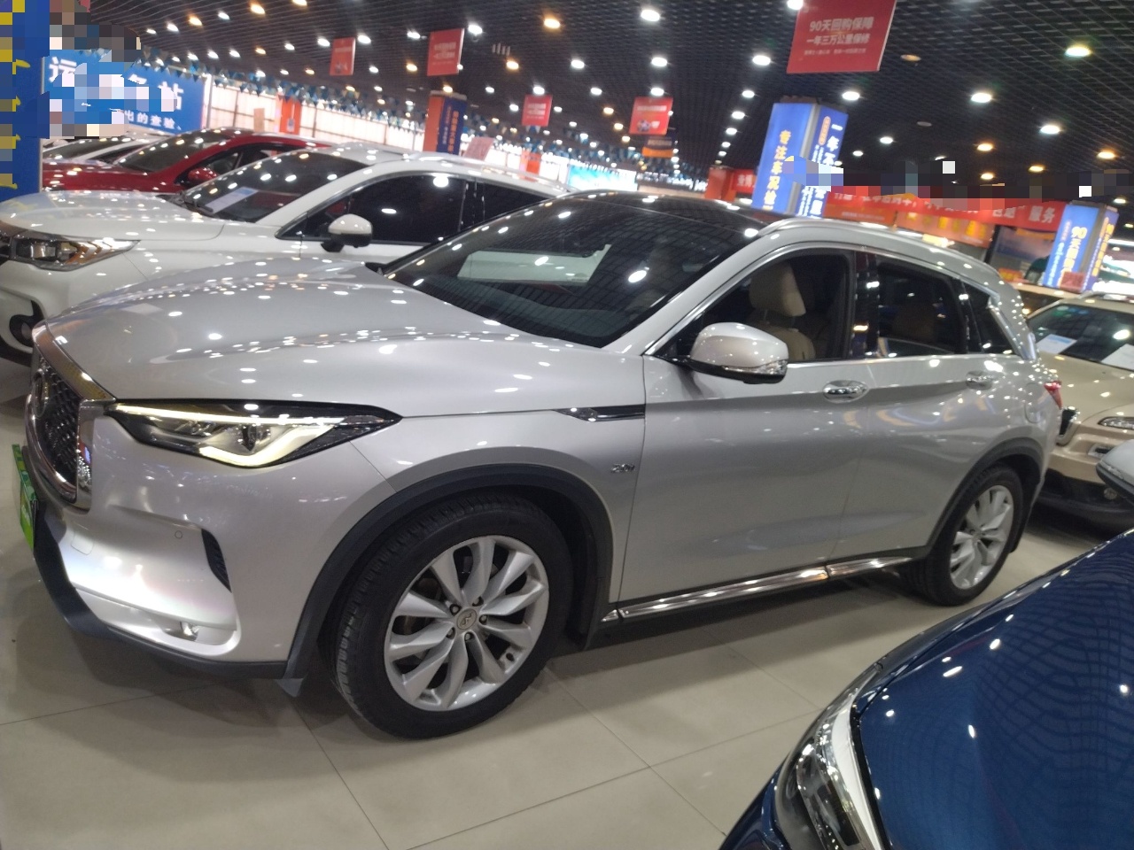 英菲尼迪QX50 2018款 2.0T 四驱菁英版