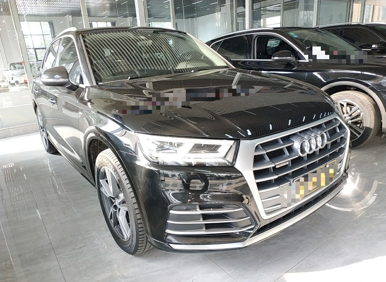 奥迪Q5L 2020款 40 TFSI 荣享时尚型