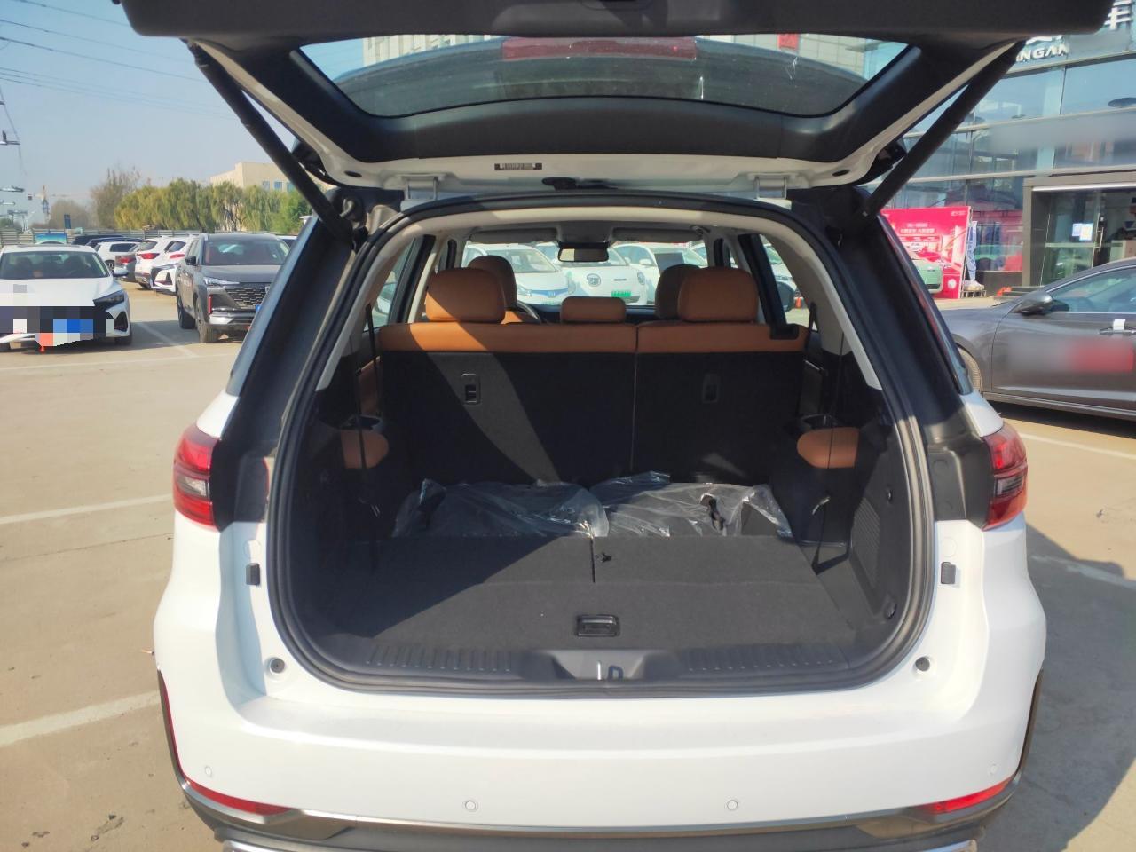 长安CS95 2021款 2.0T 两驱豪华型