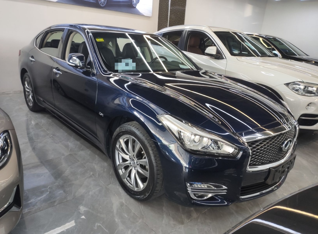 英菲尼迪Q70L 2019款 Q70L 2.0T 精英版(进口)