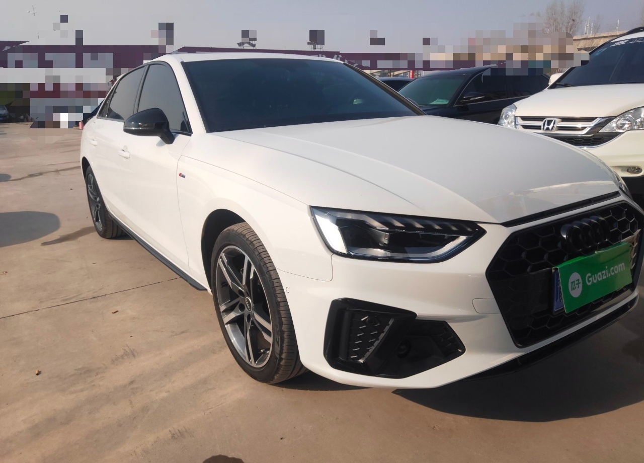 奥迪A4L 2022款 40 TFSI 豪华动感型