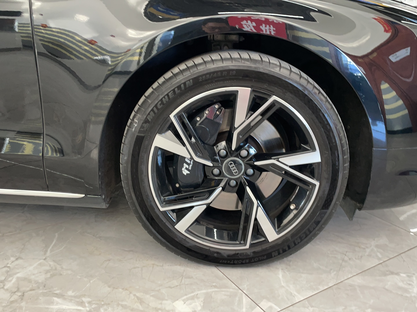 奥迪A8L 2016款 A8L 45 TFSI quattro舒适型(进口)