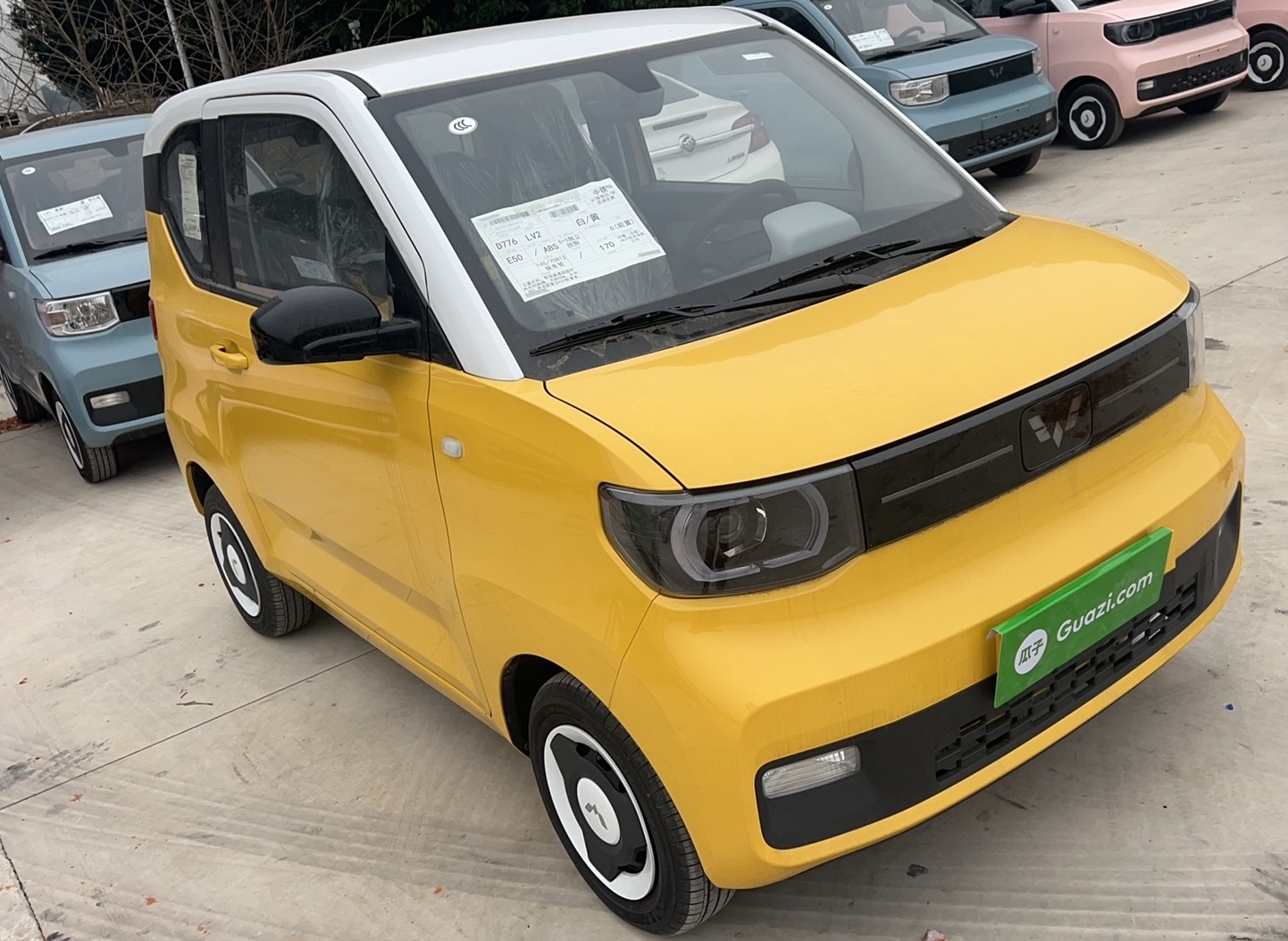 五菱汽车 宏光MINI EV 2022款 马卡龙时尚款 磷酸铁锂