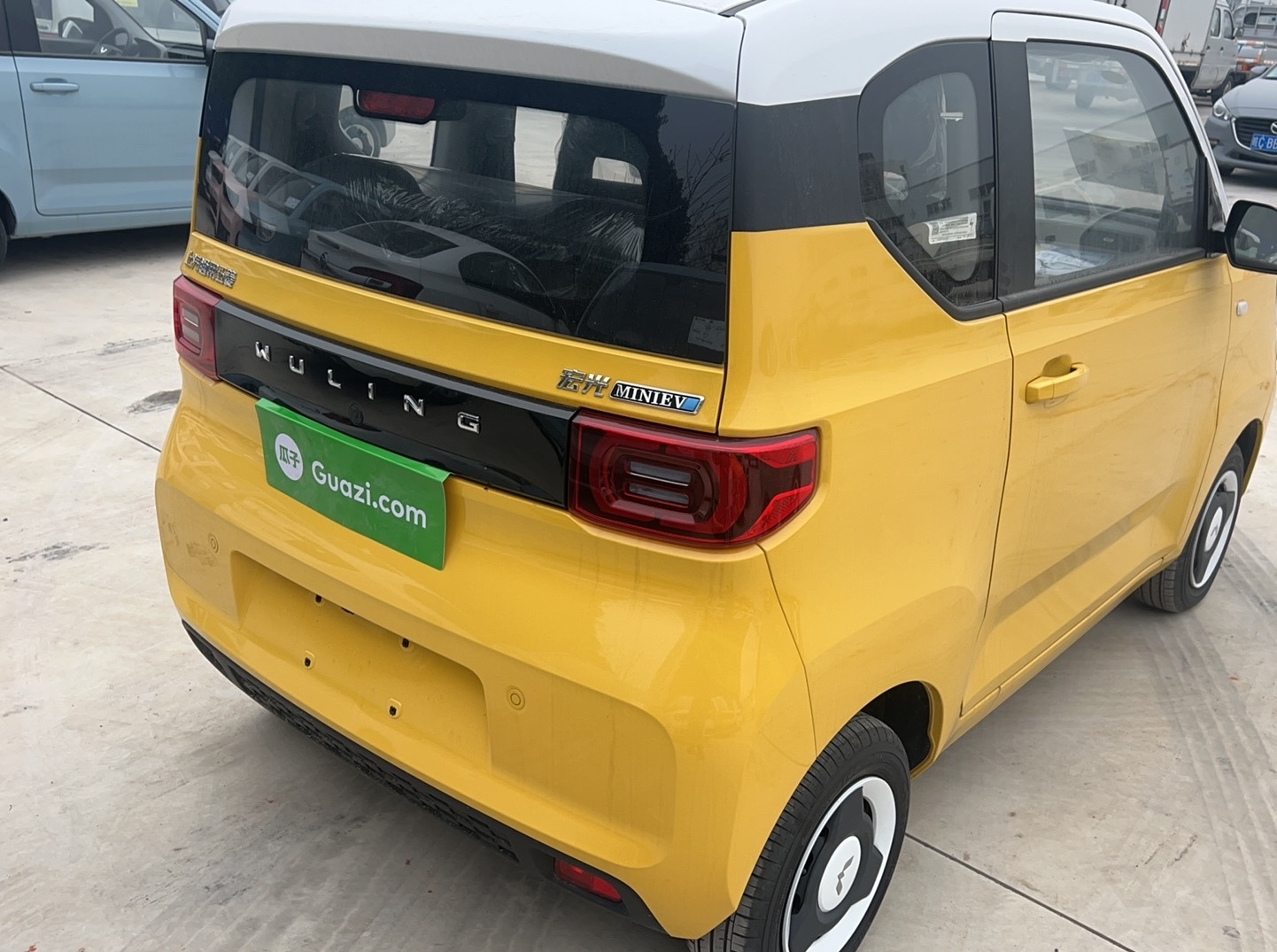 五菱汽车 宏光MINI EV 2022款 马卡龙时尚款 磷酸铁锂