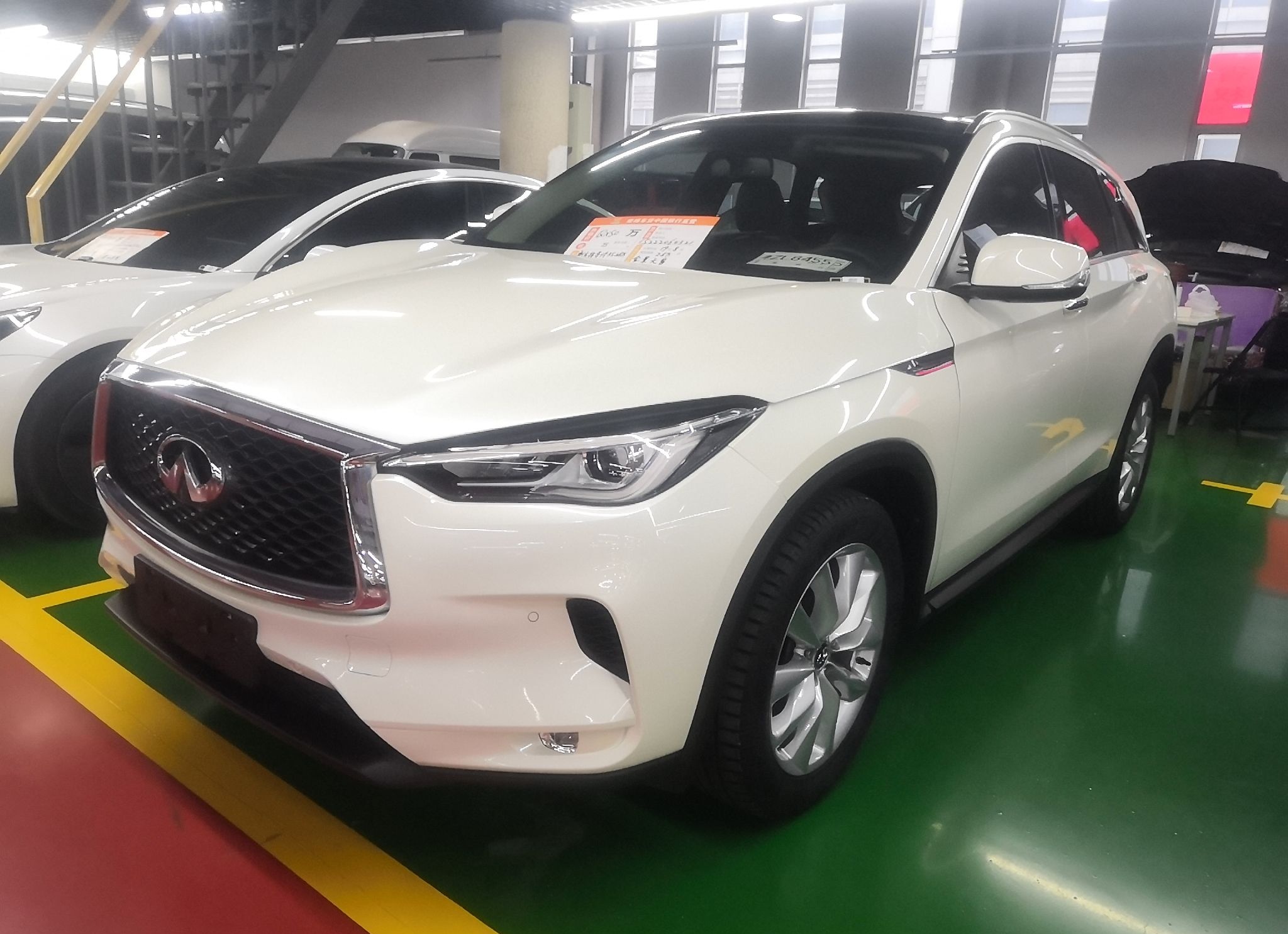 英菲尼迪QX50 2018款 2.0T 两驱时尚版