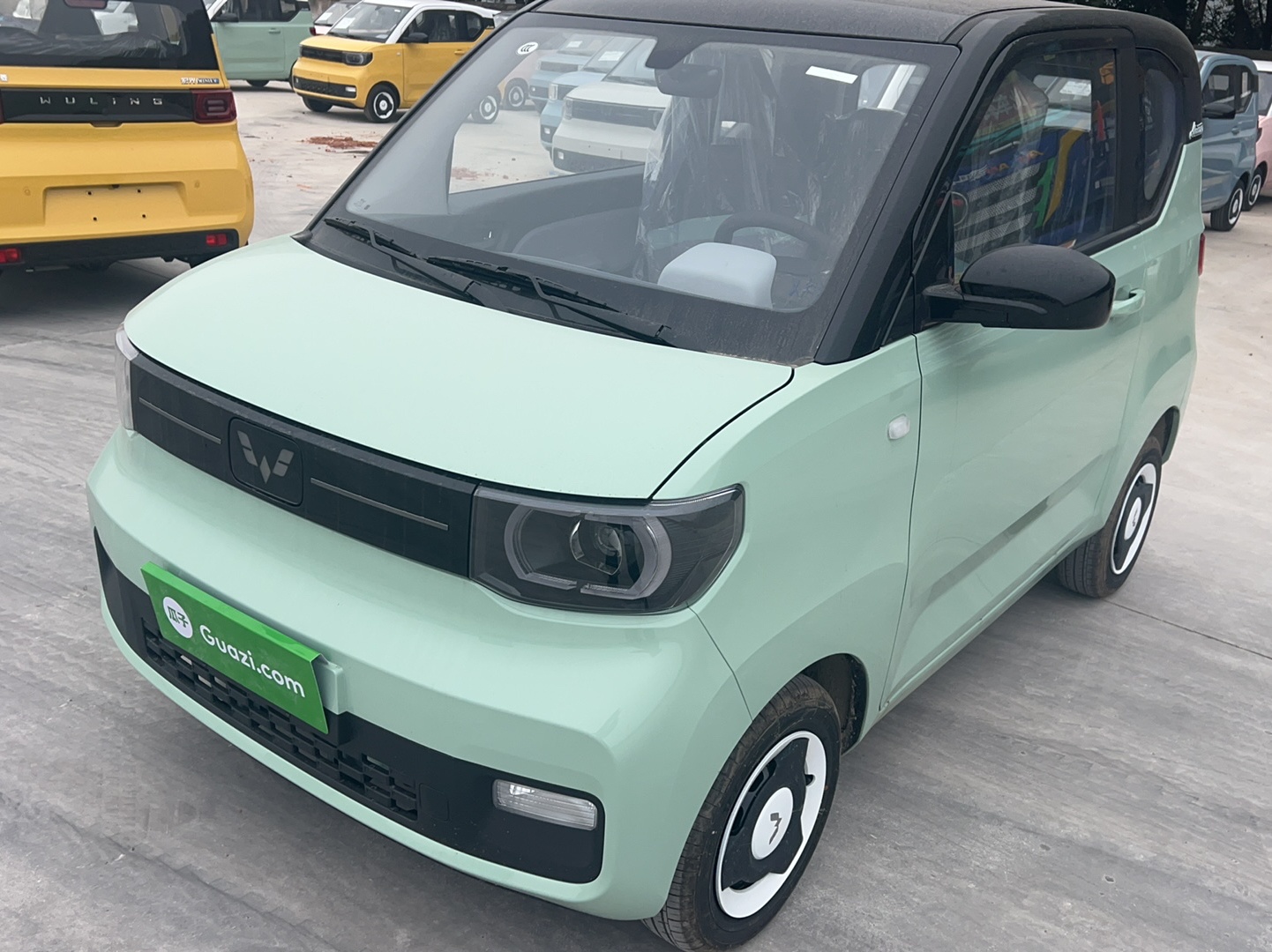 五菱汽车 宏光MINI EV 2022款 马卡龙时尚款 三元锂