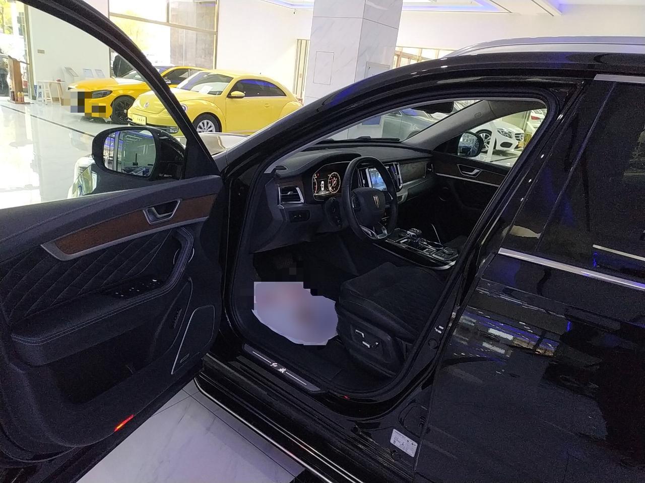 红旗HS7 2021款 2.0T 自动两驱智联旗畅版