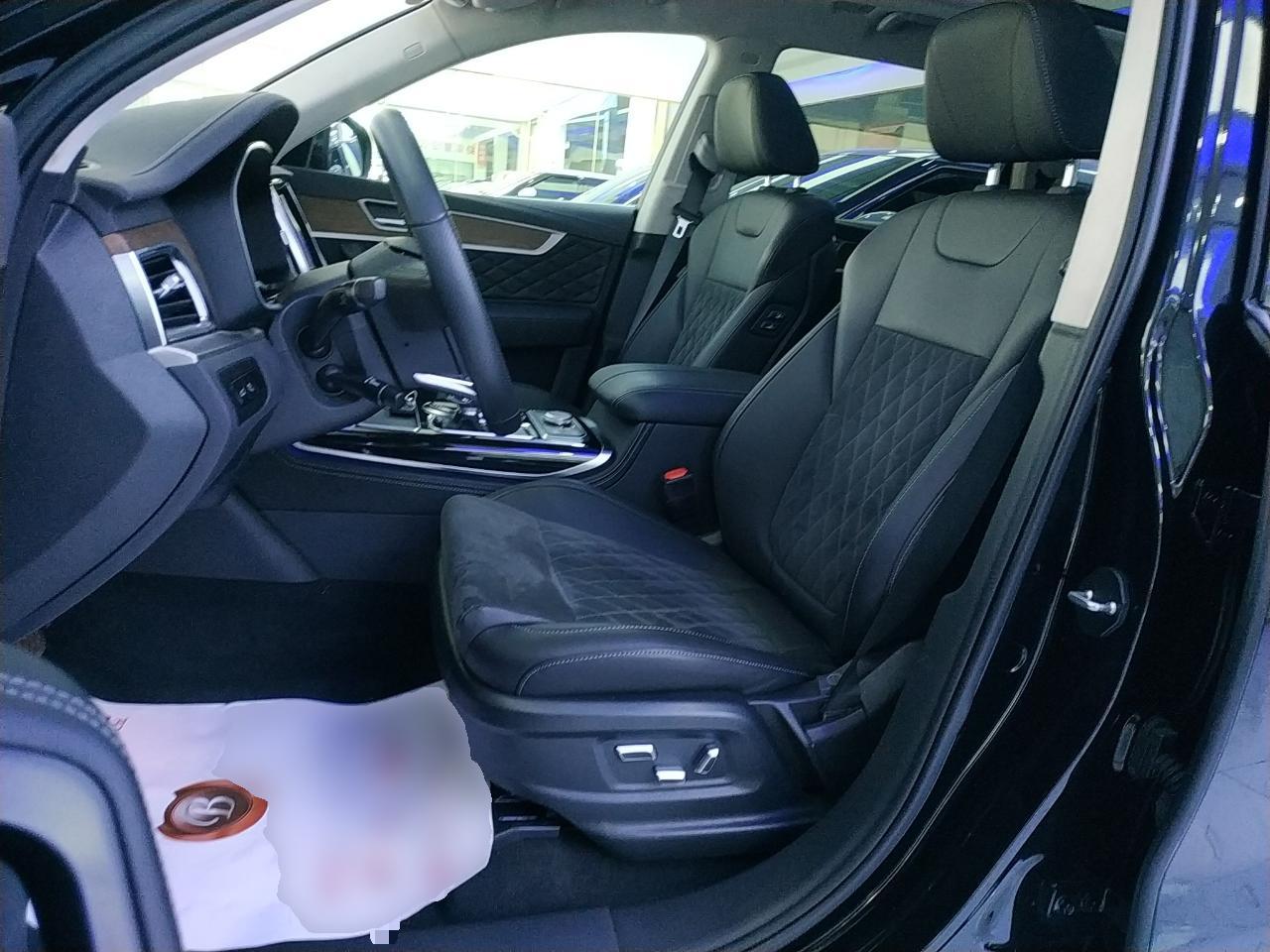 红旗HS7 2021款 2.0T 自动两驱智联旗畅版