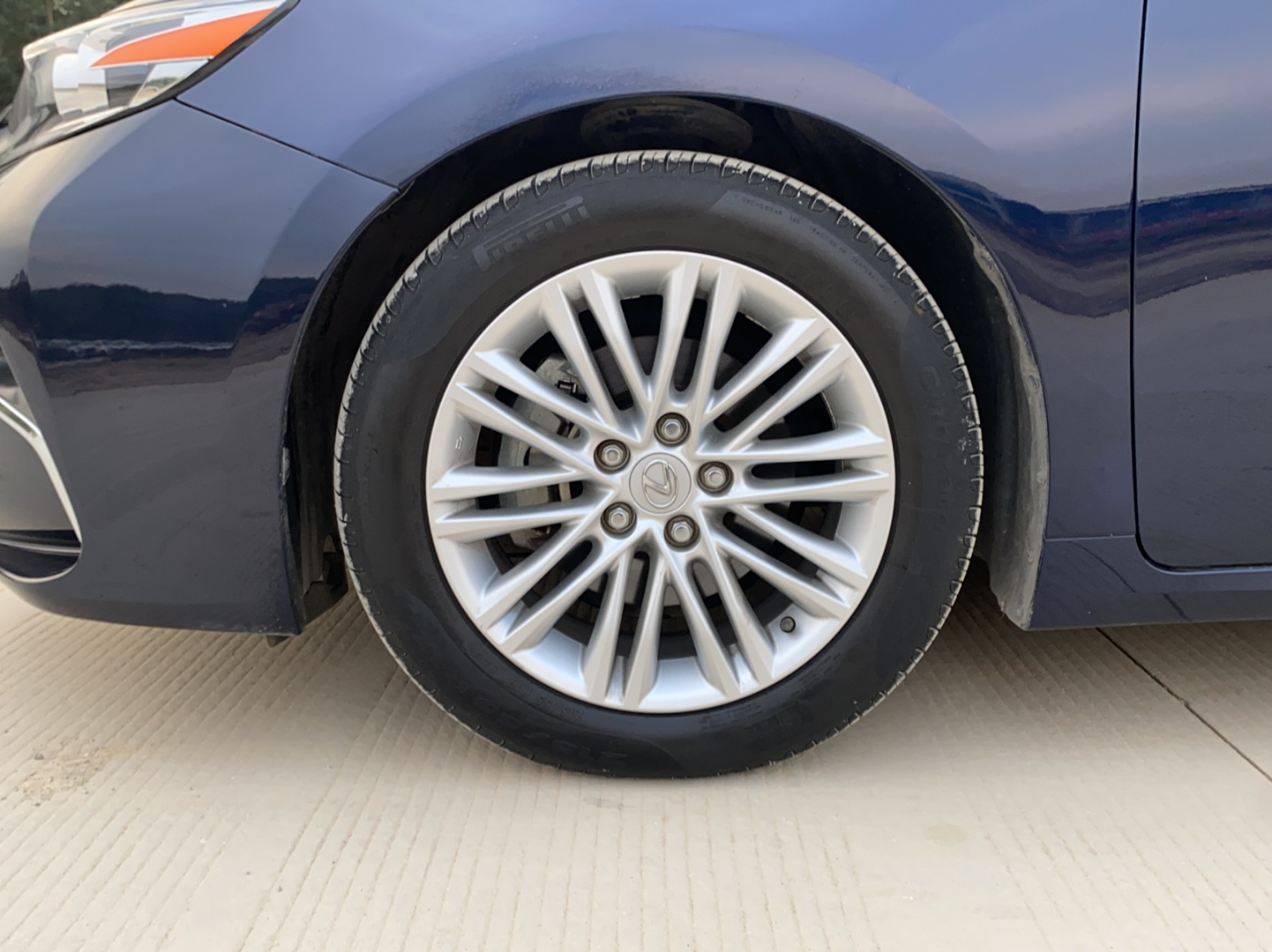 雷克萨斯ES 2015款 200 精英版