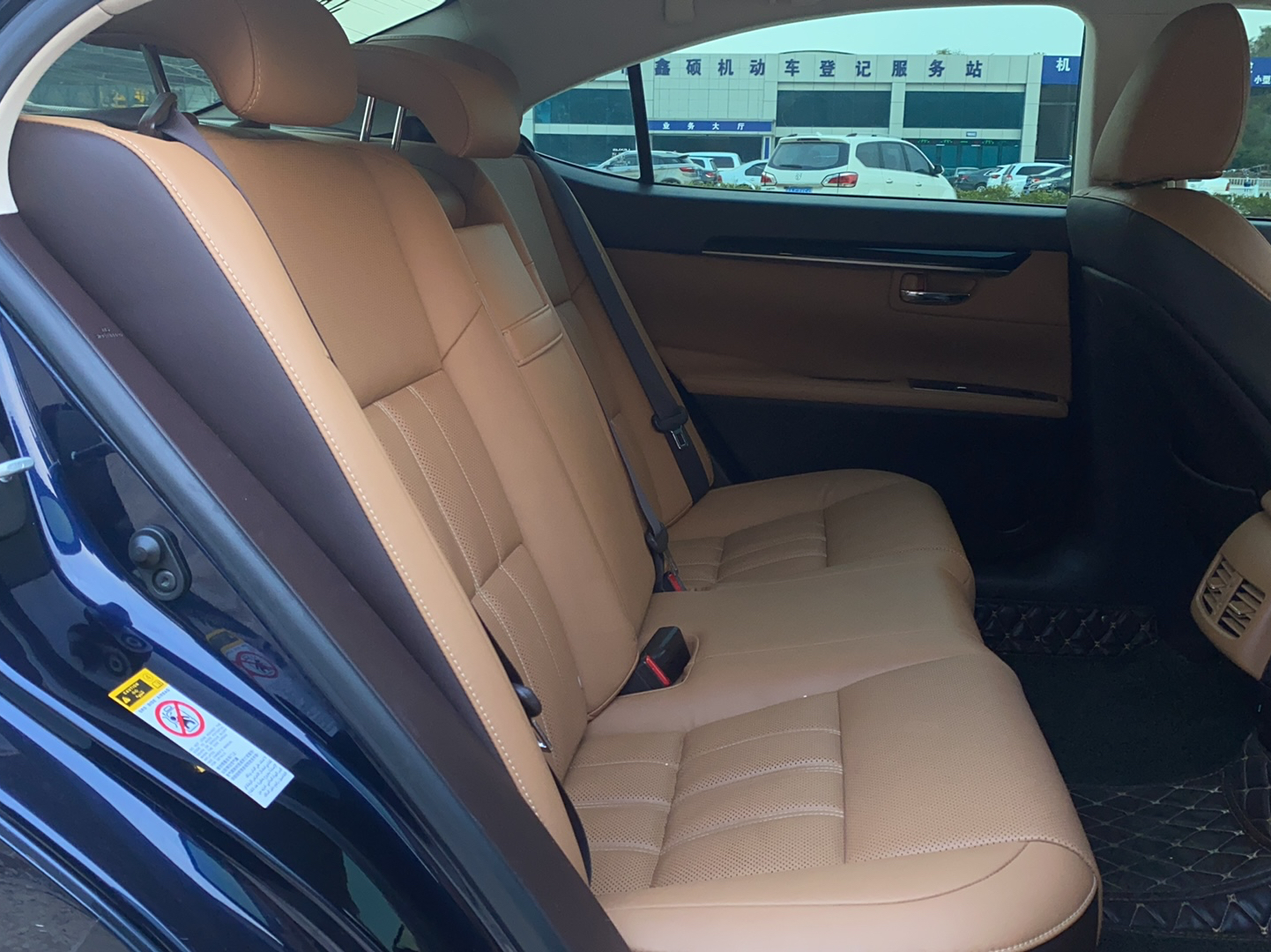 雷克萨斯ES 2015款 200 精英版