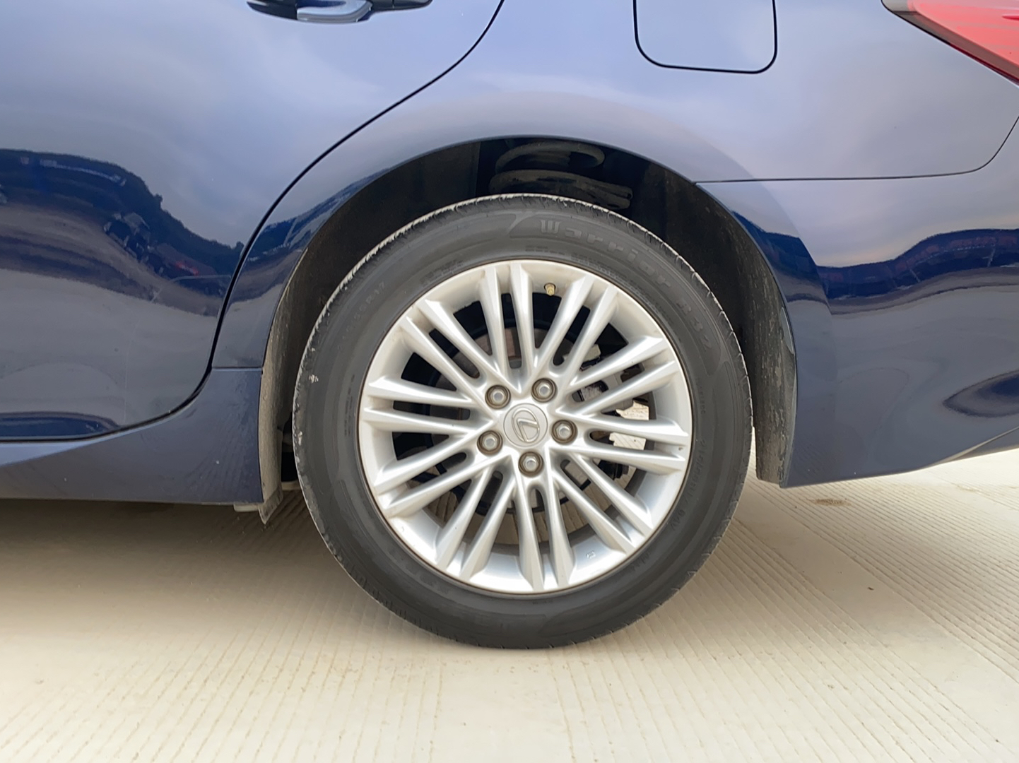 雷克萨斯ES 2015款 200 精英版