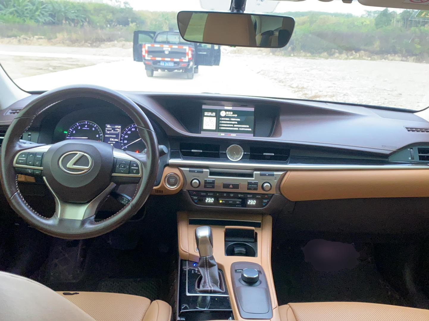 雷克萨斯ES 2015款 200 精英版