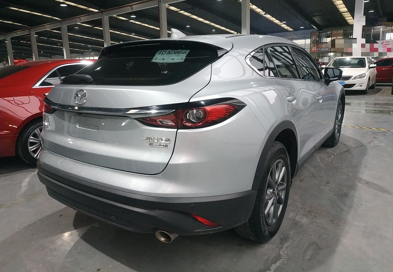 马自达CX-4 2020款 2.0L 自动两驱蓝天活力版