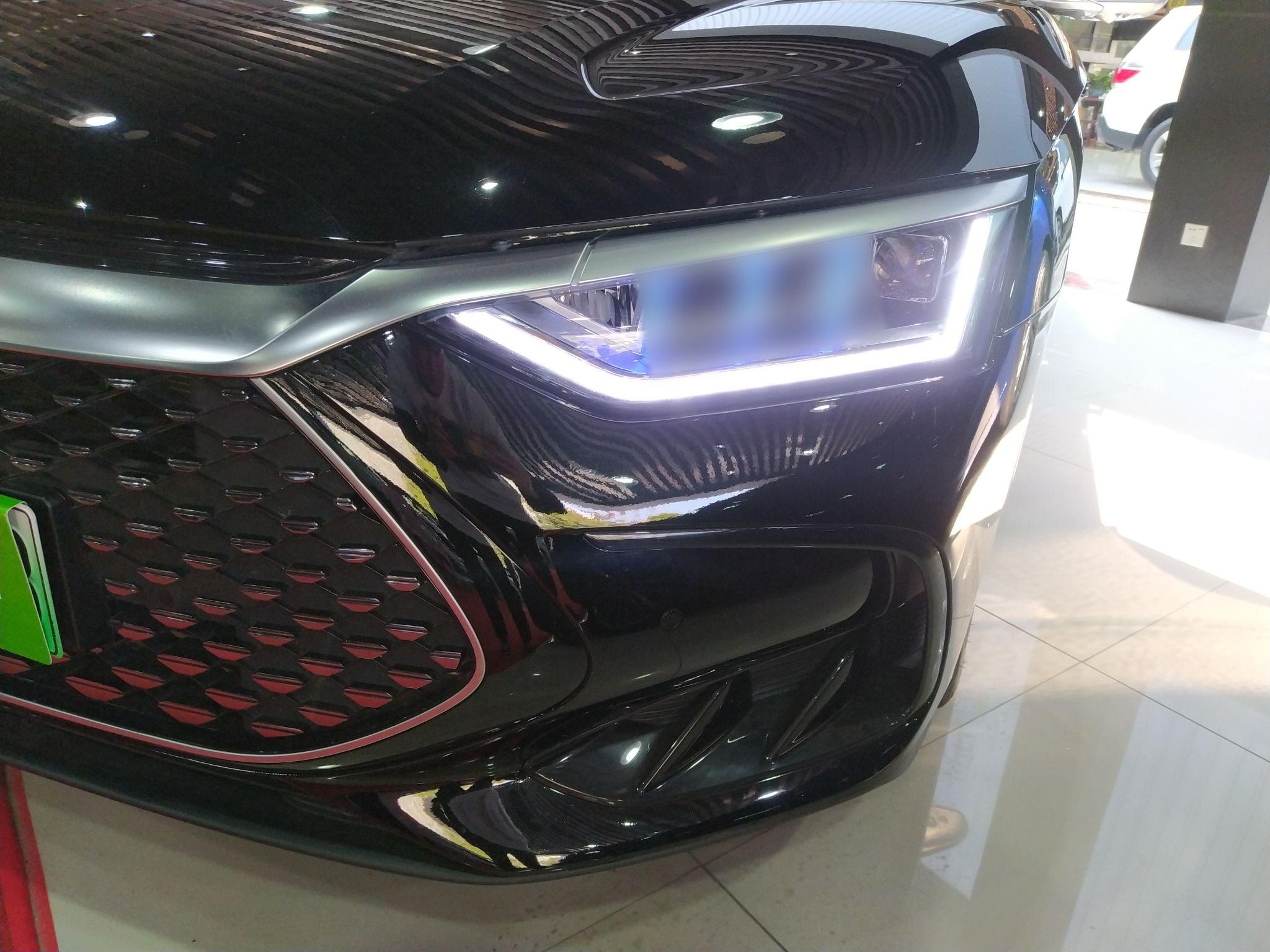 比亚迪 汉 2022款 DM-i 121KM 尊享型