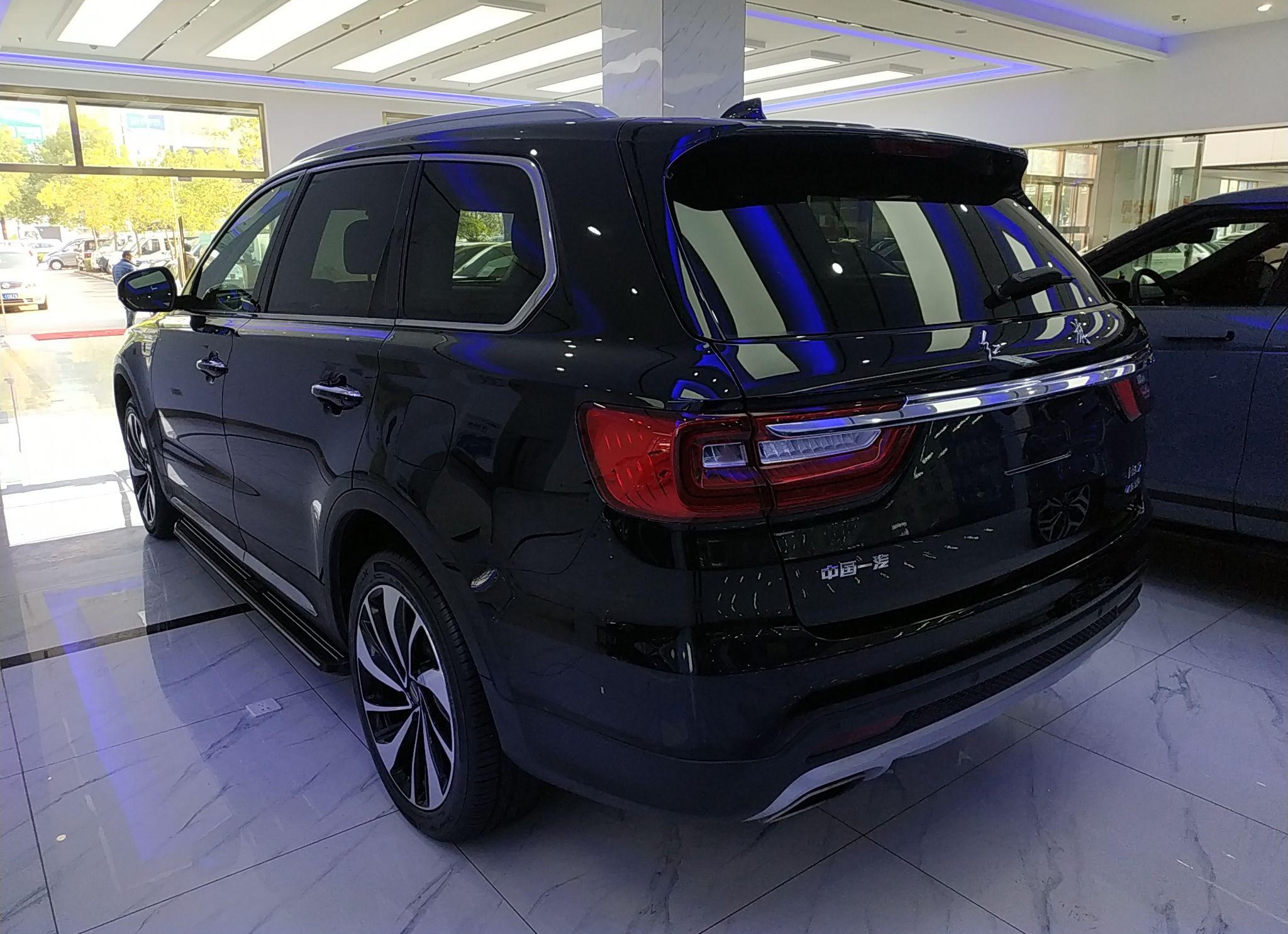 红旗HS7 2021款 2.0T 自动两驱智联旗畅版