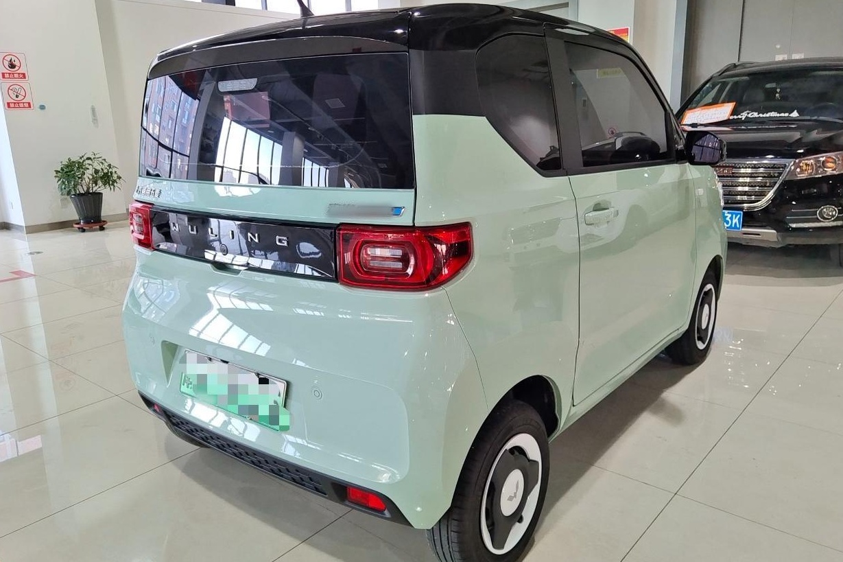 五菱汽车 宏光MINI EV 2021款 马卡龙臻享款 磷酸铁锂