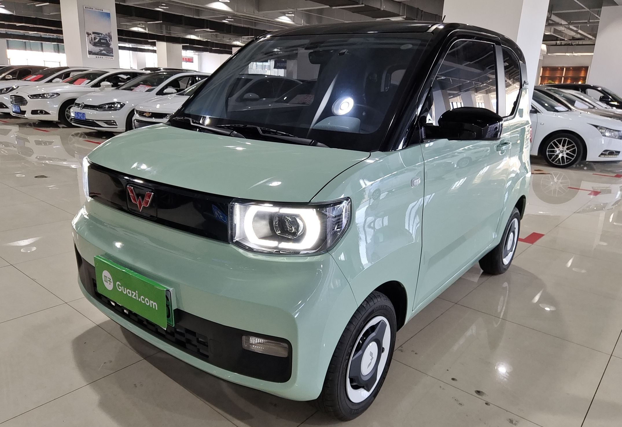 五菱汽车 宏光MINI EV 2021款 马卡龙臻享款 磷酸铁锂