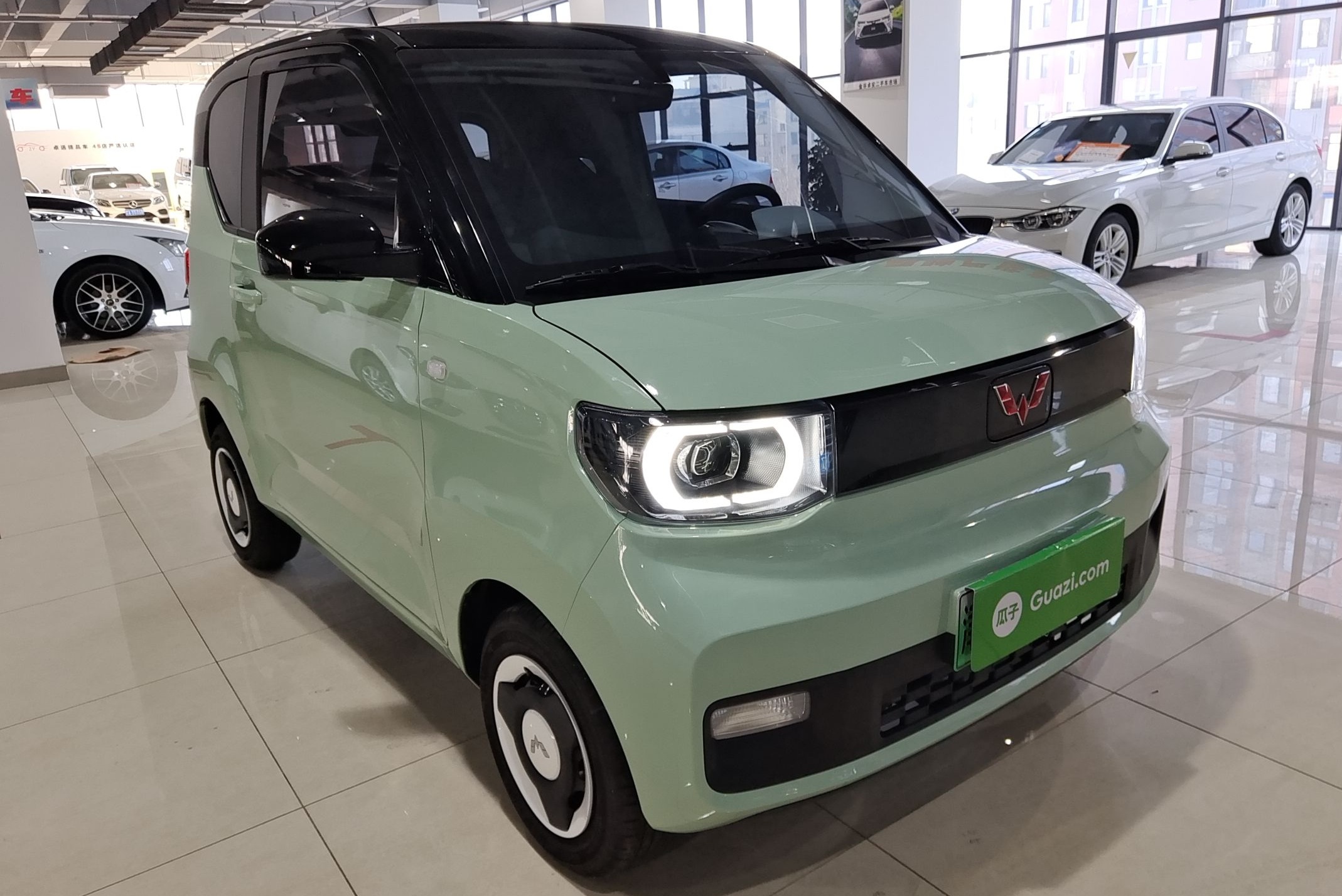 五菱汽车 宏光MINI EV 2021款 马卡龙臻享款 磷酸铁锂