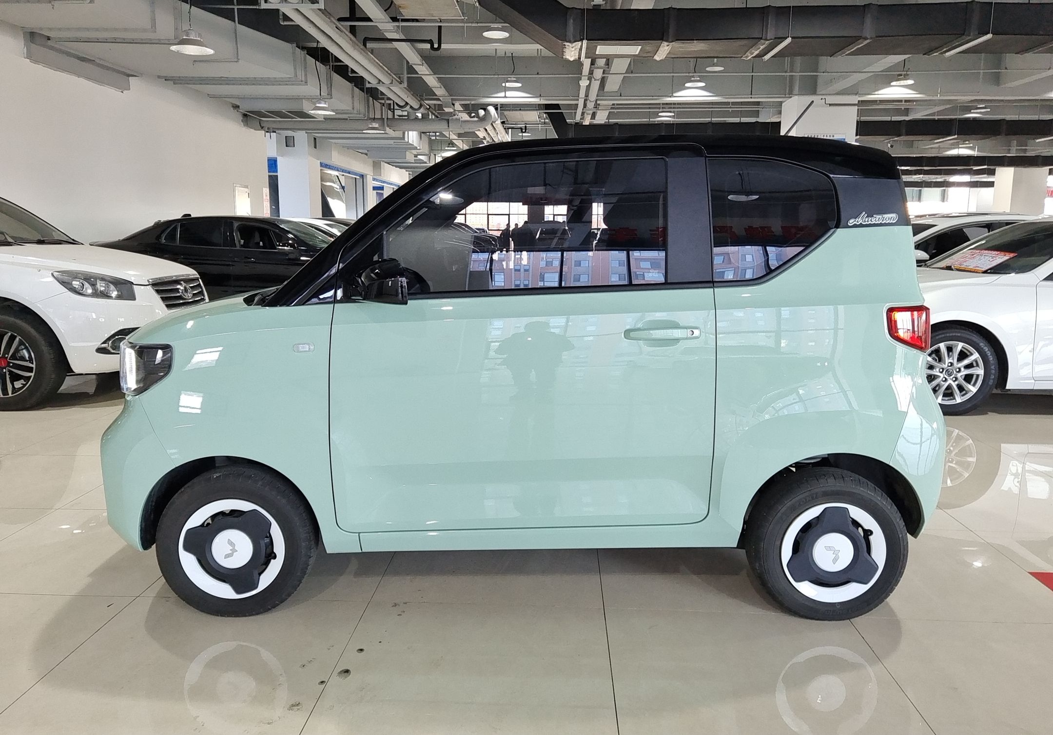 五菱汽车 宏光MINI EV 2021款 马卡龙臻享款 磷酸铁锂