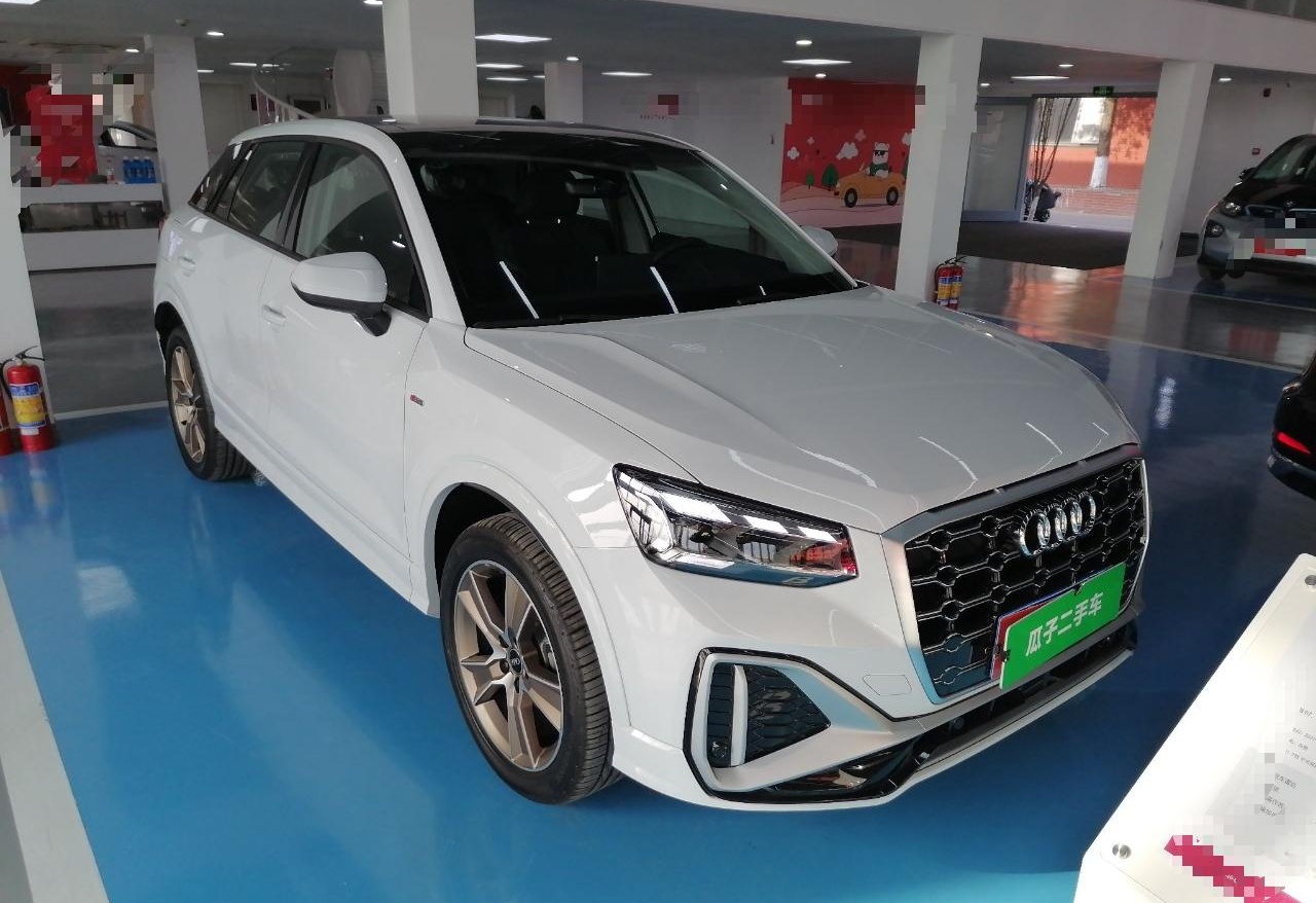 奥迪Q2L 2022款 35 TFSI 时尚动感型